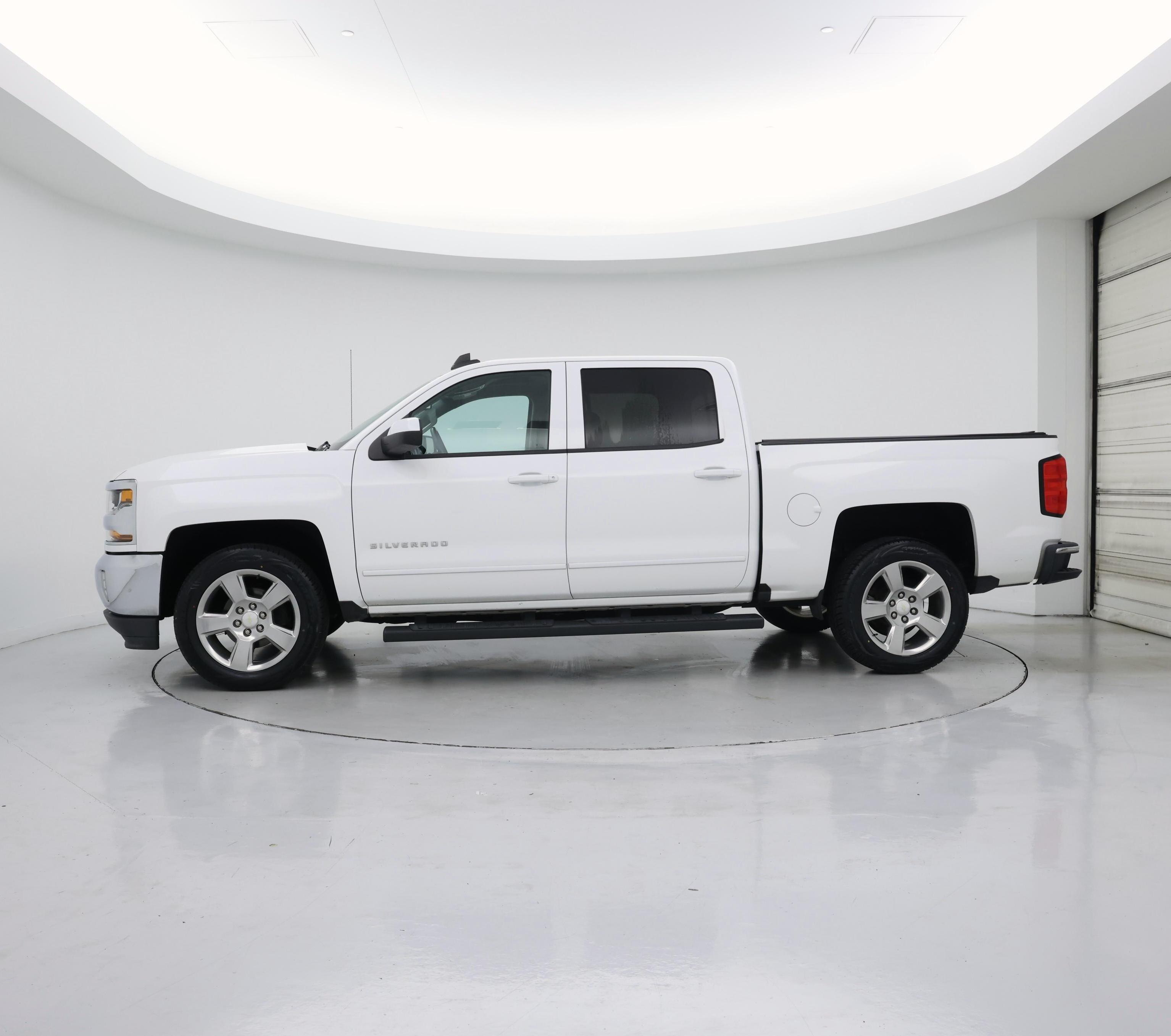 Thumbnail: 2018 Chevrolet Silverado 1500 - 3