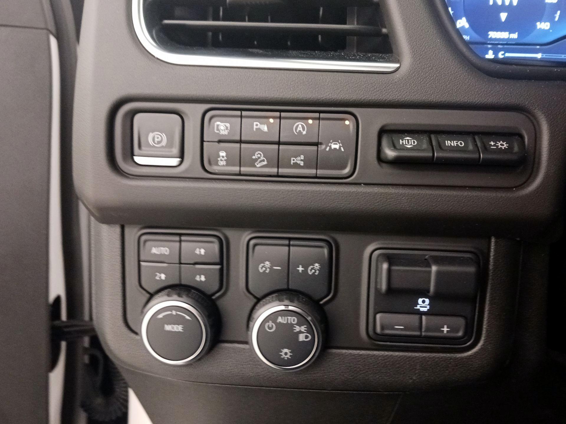 Thumbnail: 2023 Chevrolet Tahoe - 13