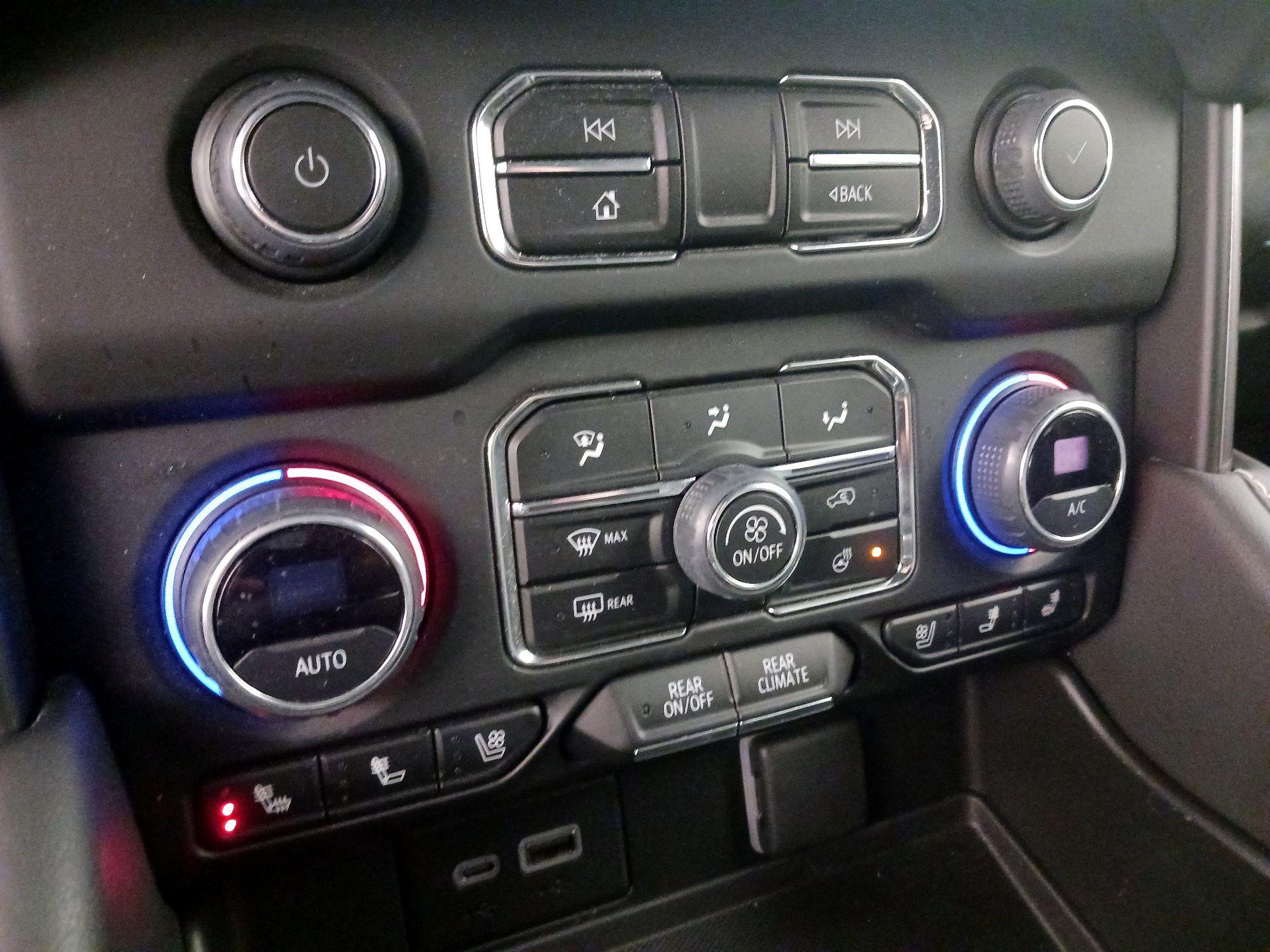 Thumbnail: 2023 Chevrolet Tahoe - 16