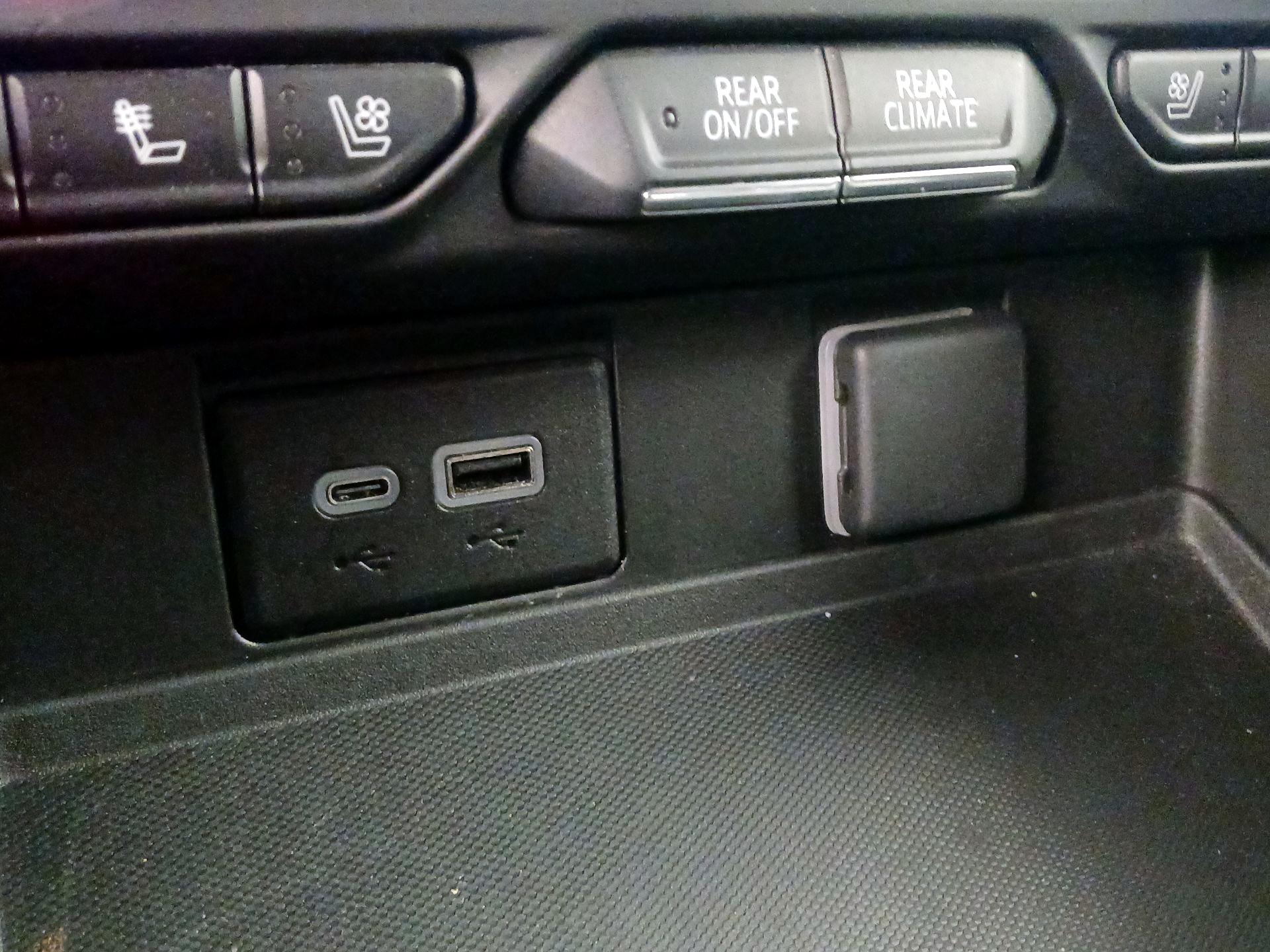 Thumbnail: 2023 Chevrolet Tahoe - 18