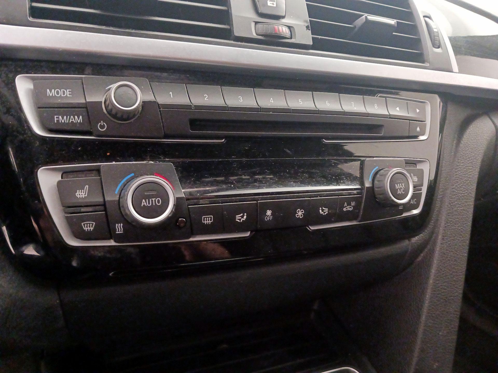 Thumbnail: 2018 BMW 3 Series - 16