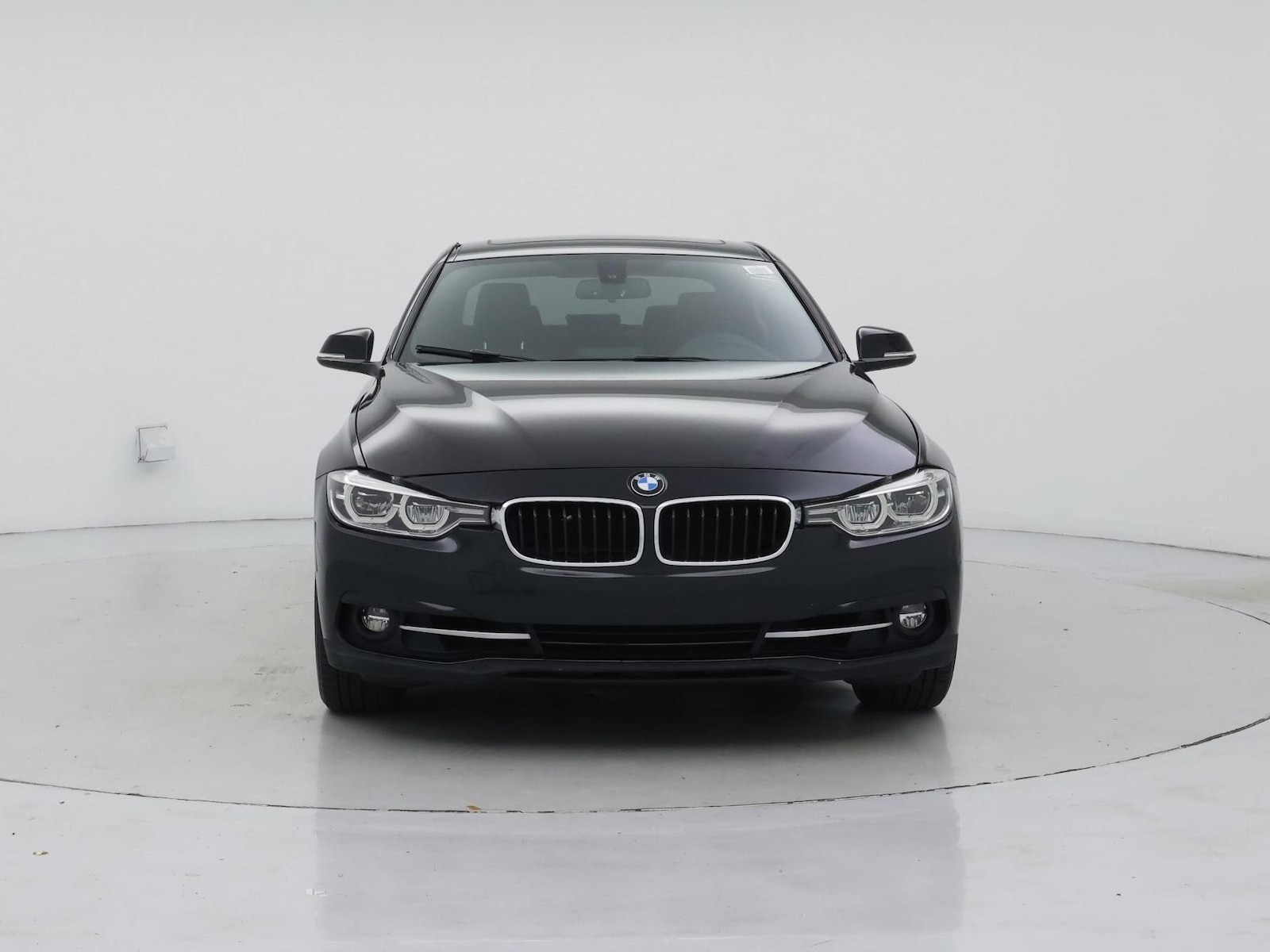 2018 BMW 3 Series 330i - Photo 6