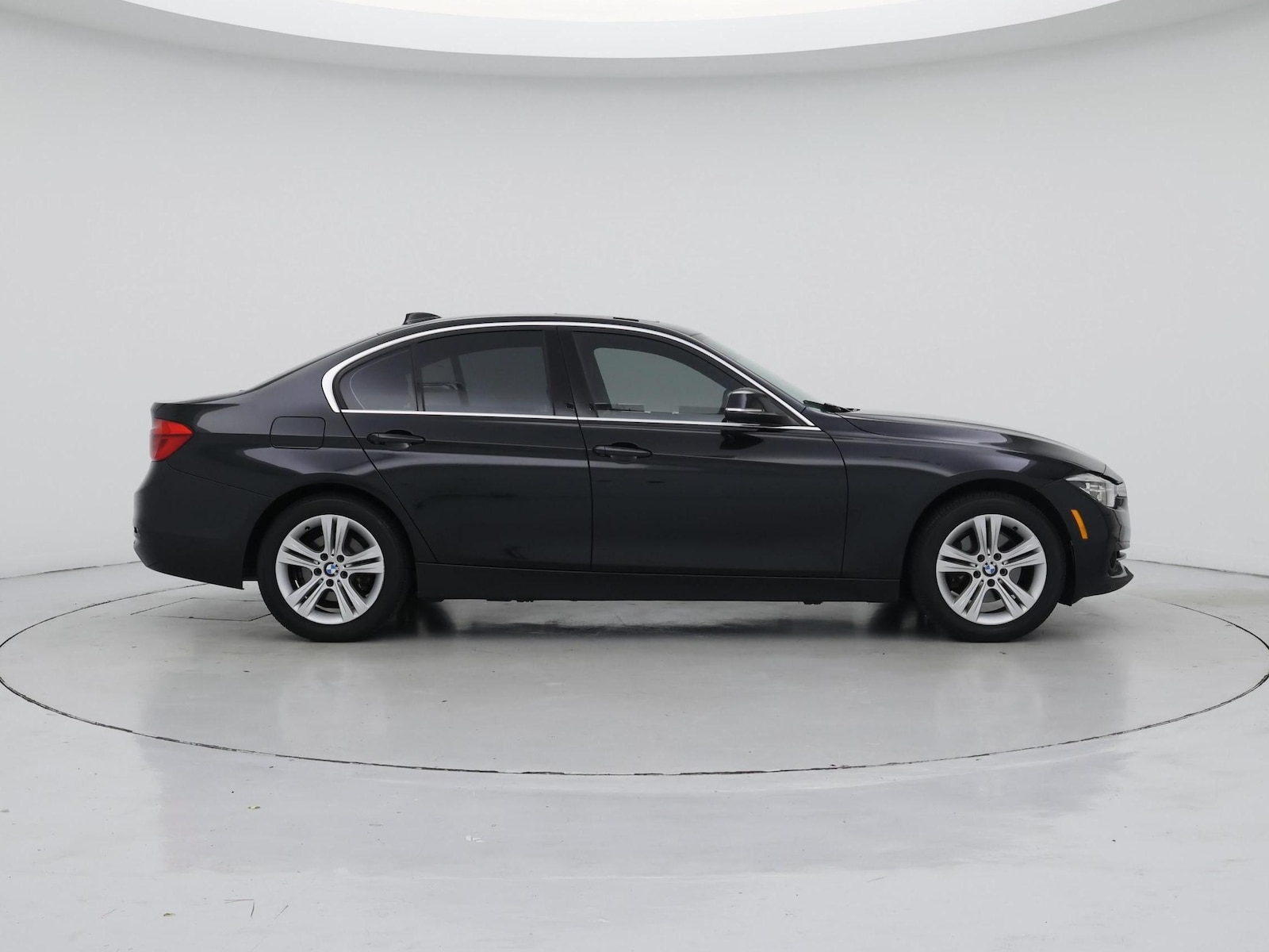 2018 BMW 3 Series 330i - Photo 8