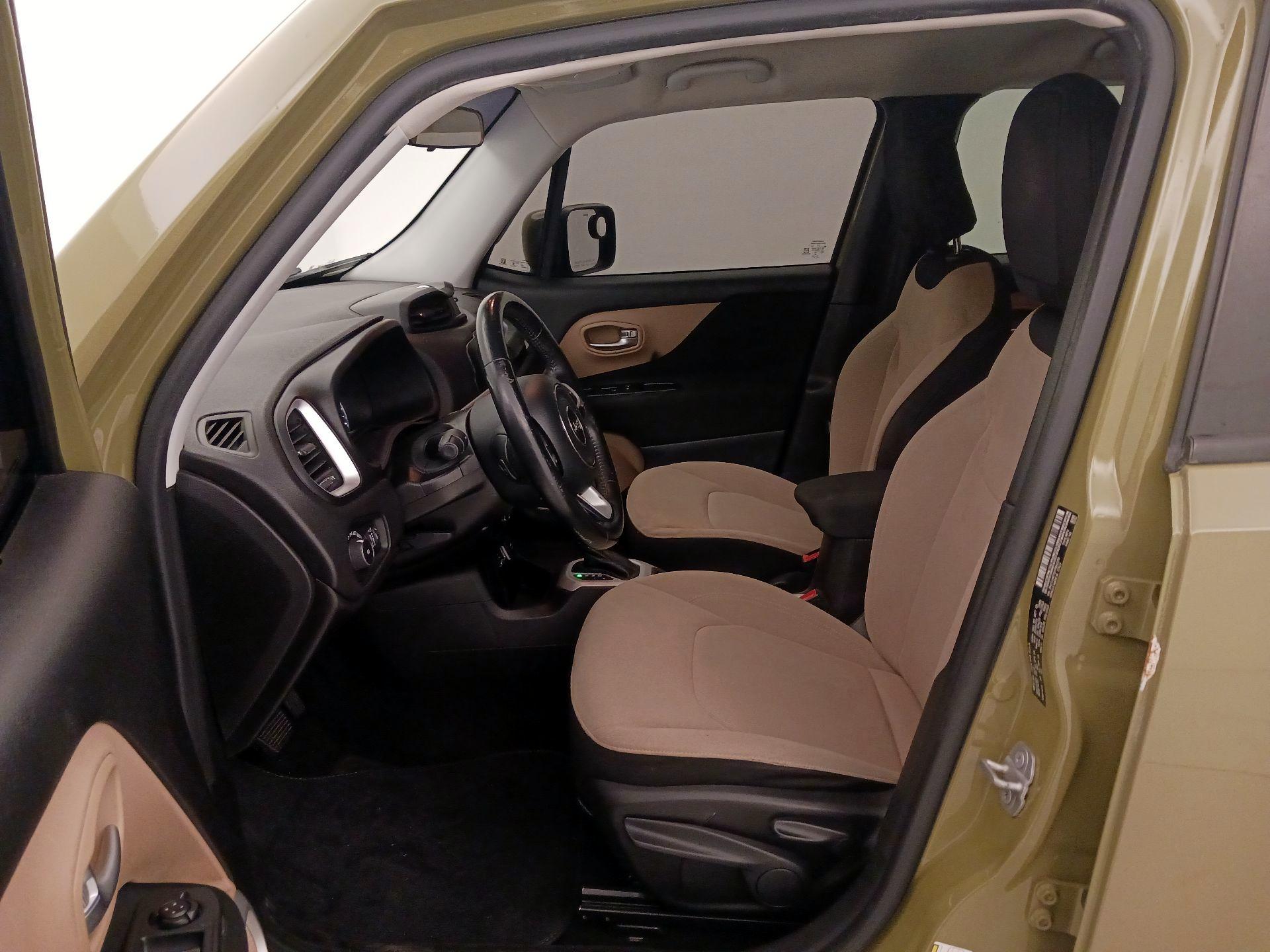 Thumbnail: 2015 Jeep Renegade - 11