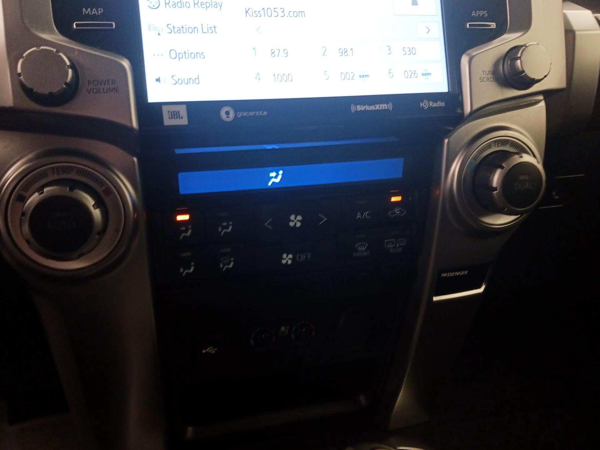 Thumbnail: 2022 Toyota 4Runner - 17