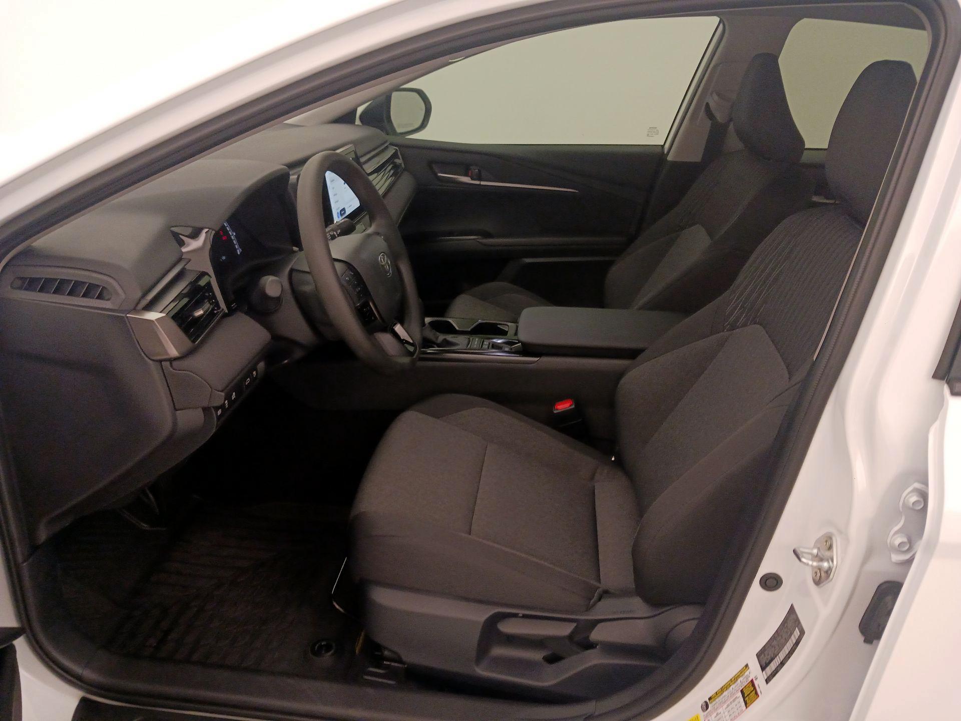 Thumbnail: 2025 Toyota Camry - 11