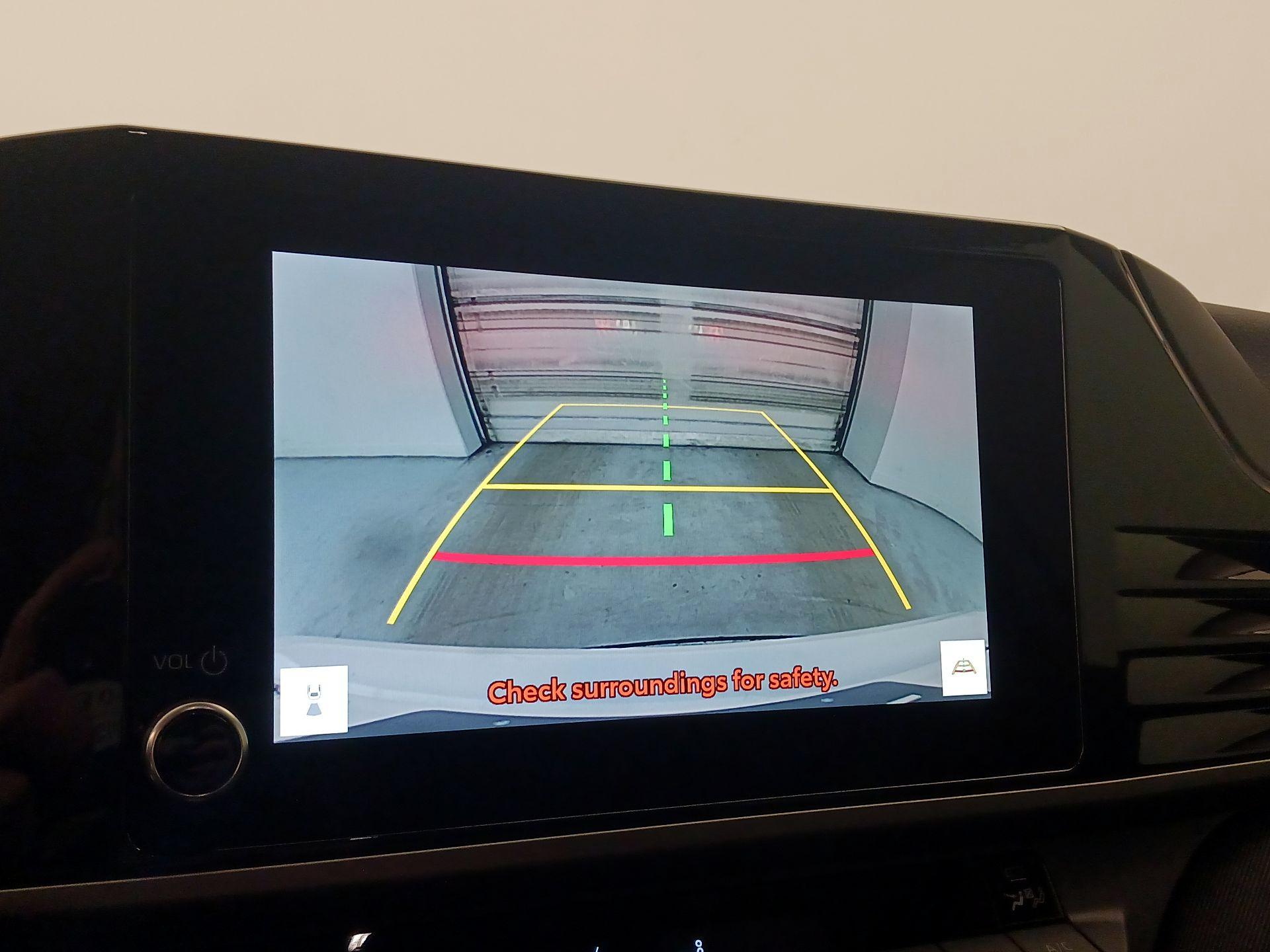 Thumbnail: 2025 Toyota Camry - 14