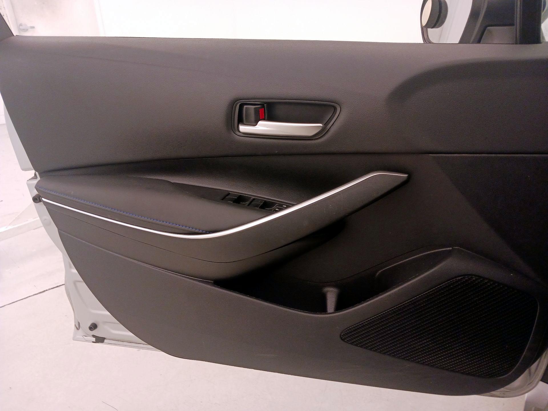 Thumbnail: 2022 Toyota Corolla - 12