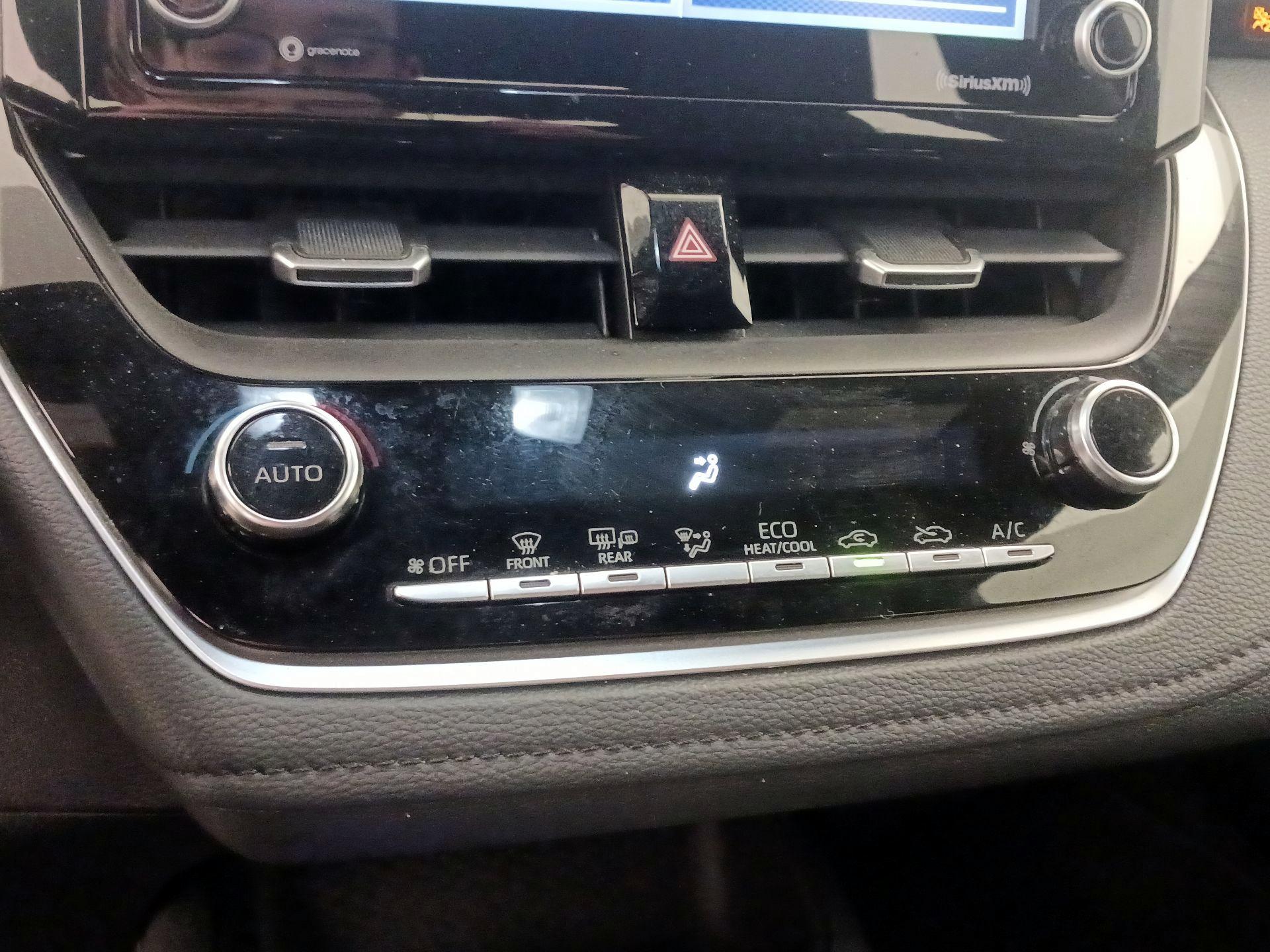 Thumbnail: 2022 Toyota Corolla - 16