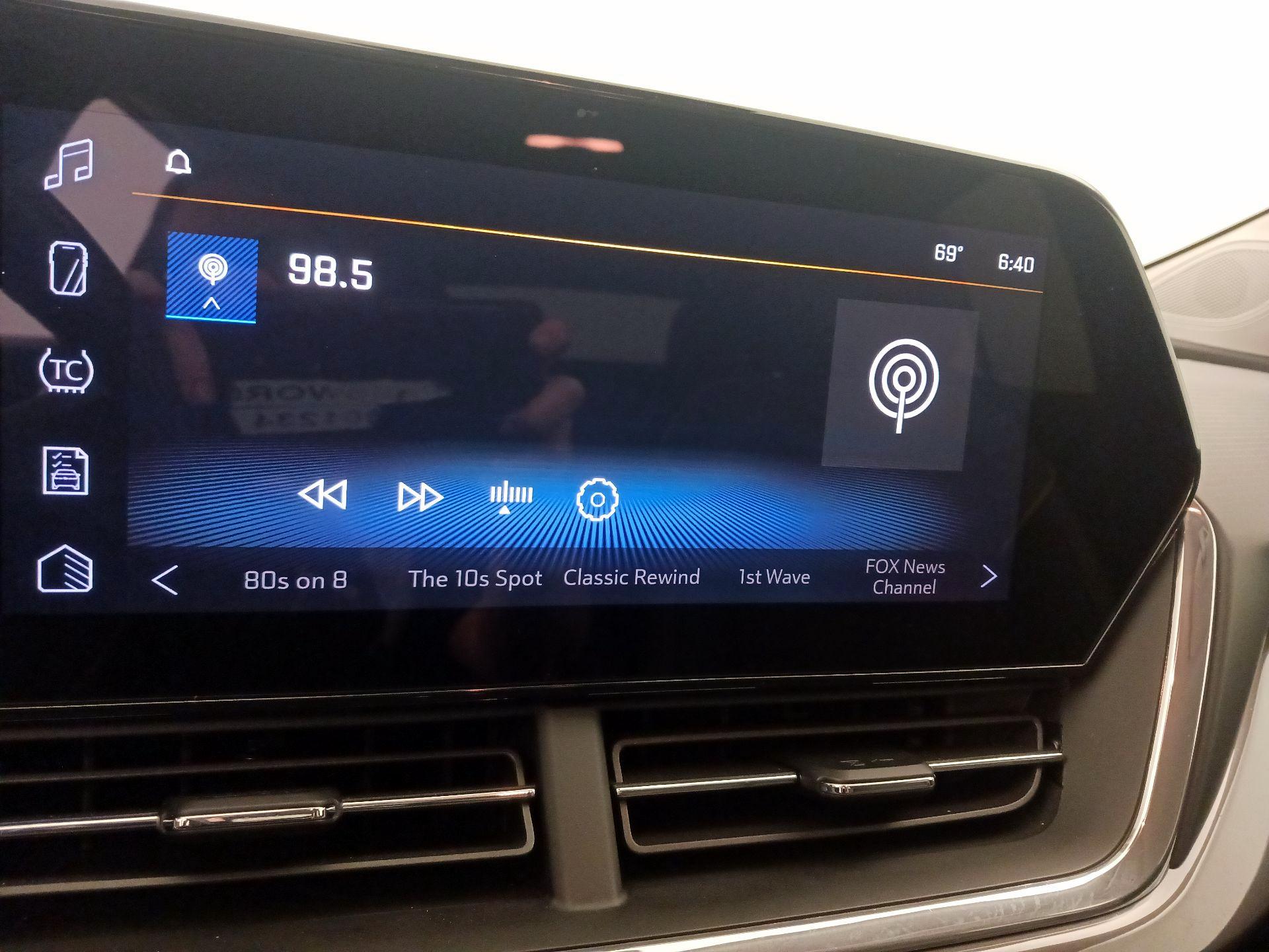 Thumbnail: 2025 Chevrolet Trax - 15