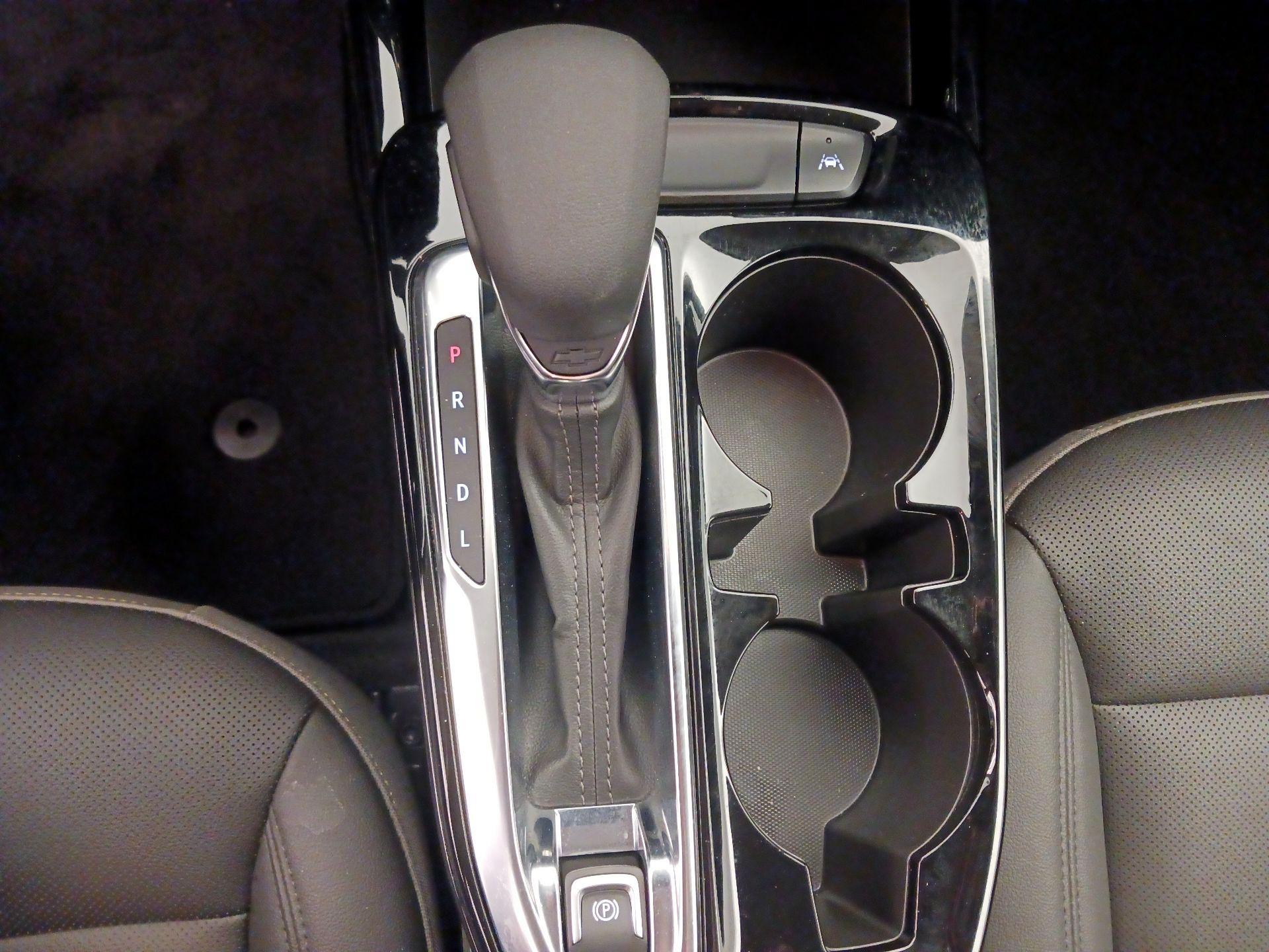 Thumbnail: 2025 Chevrolet Trax - 17