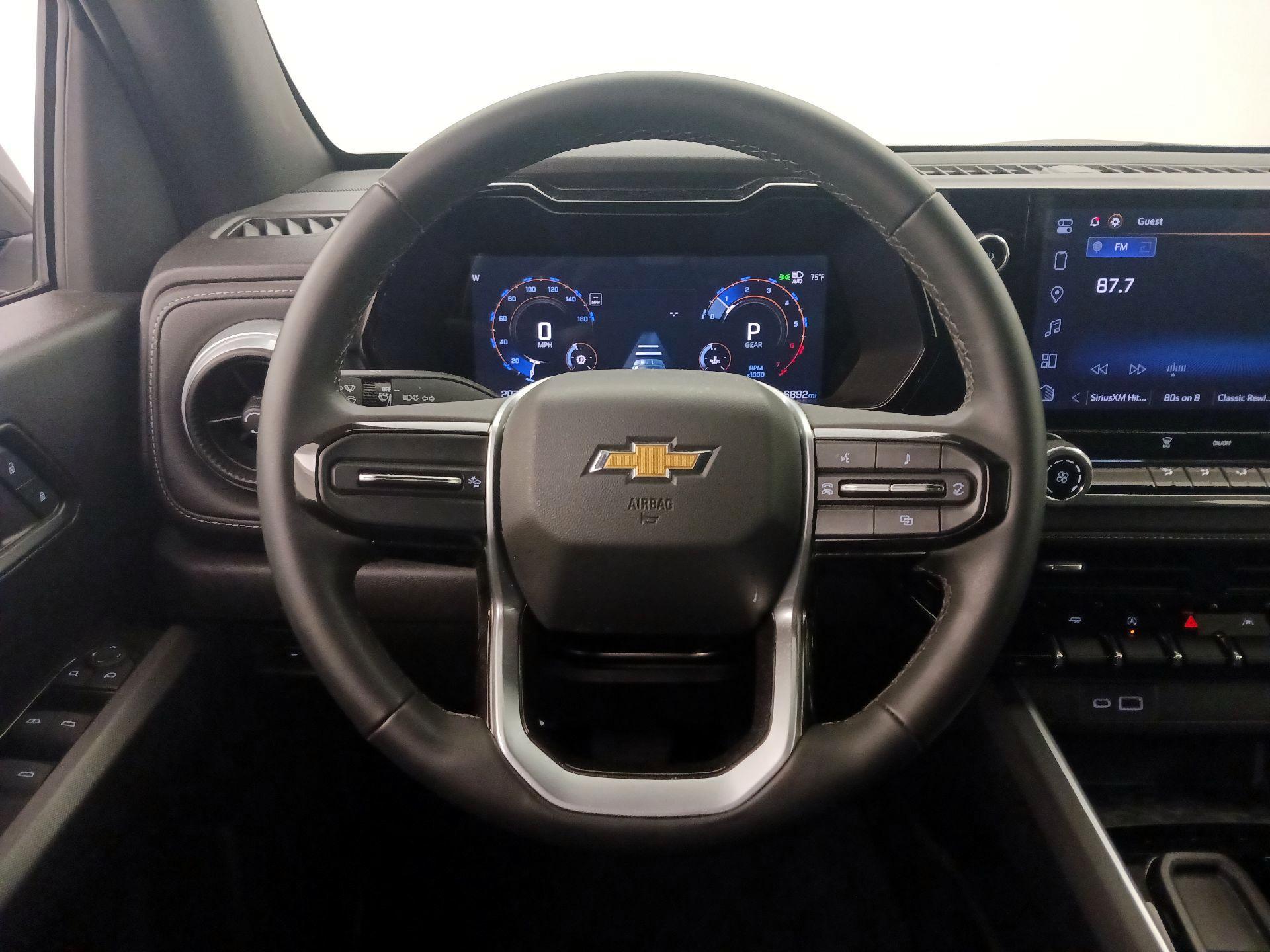 Thumbnail: 2024 Chevrolet Colorado - 10