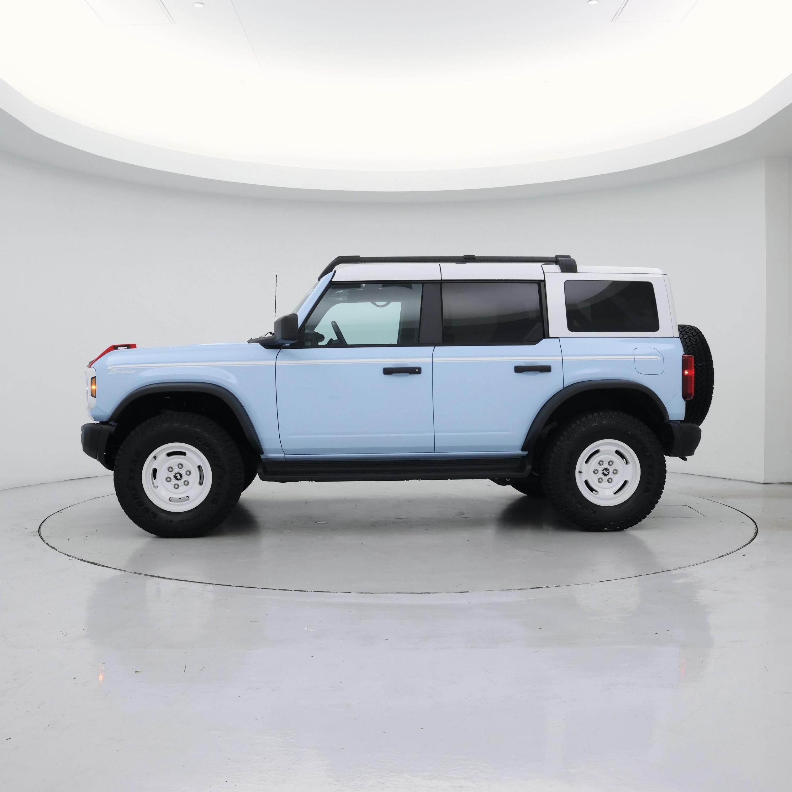 Thumbnail: 2025 Ford Bronco - 3