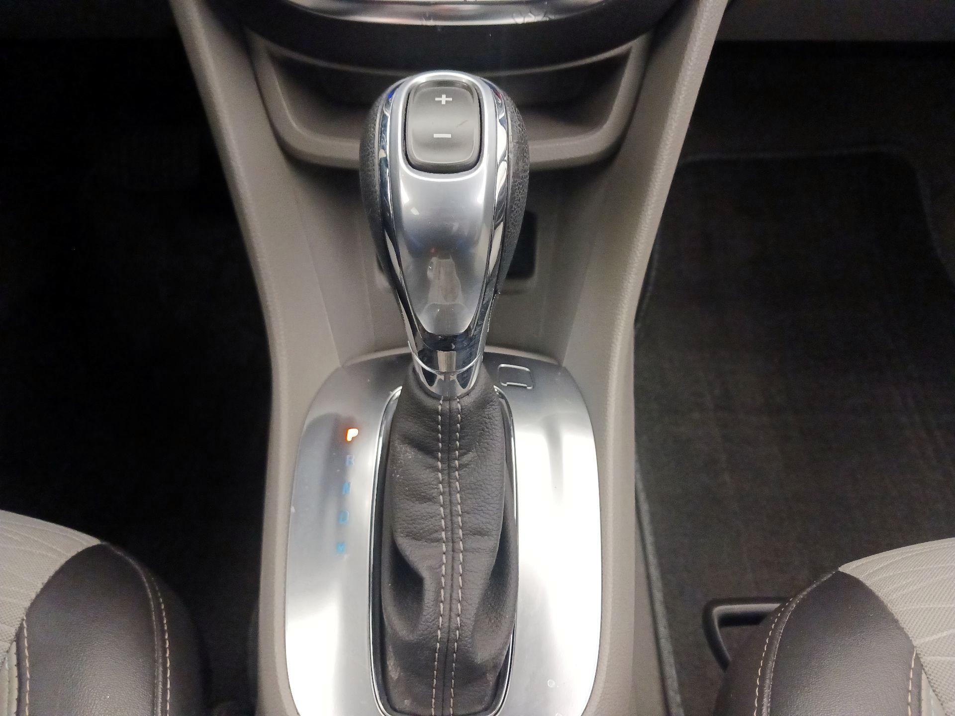 Thumbnail: 2015 Buick Encore - 17