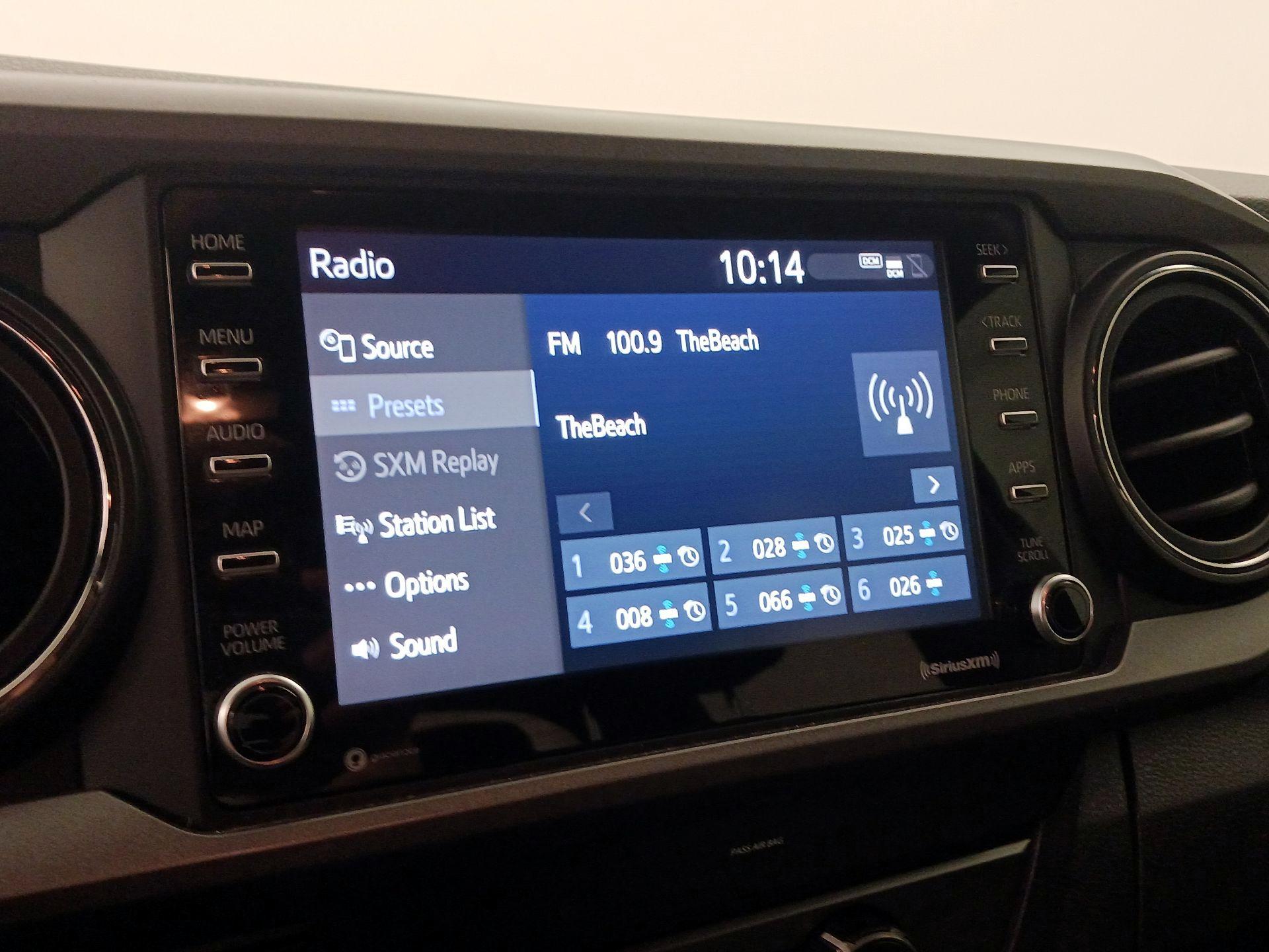 Thumbnail: 2020 Toyota Tacoma - 15