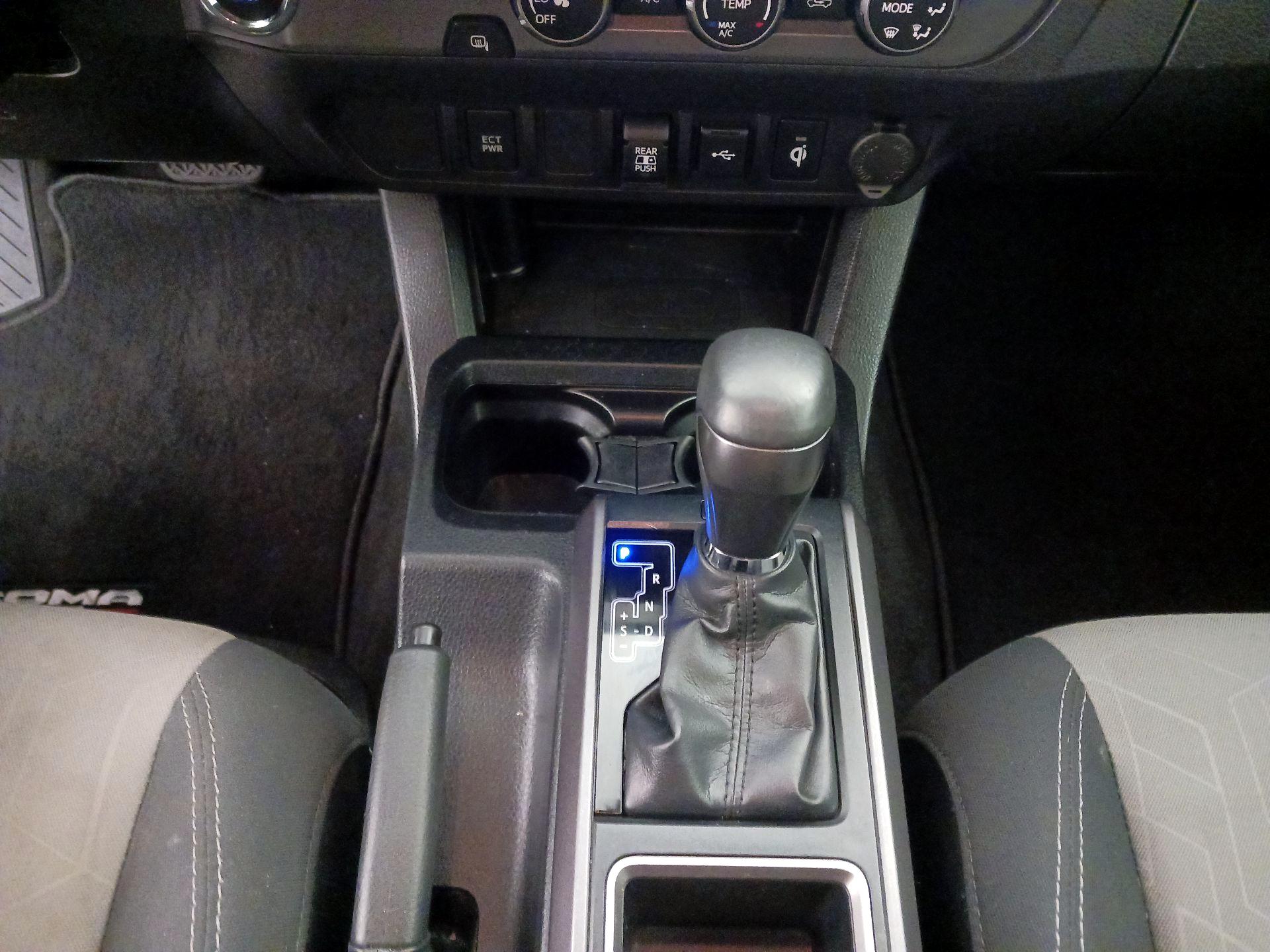 Thumbnail: 2020 Toyota Tacoma - 17