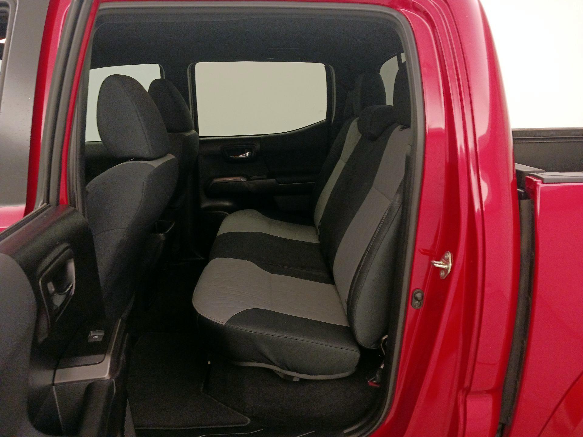 Thumbnail: 2020 Toyota Tacoma - 19