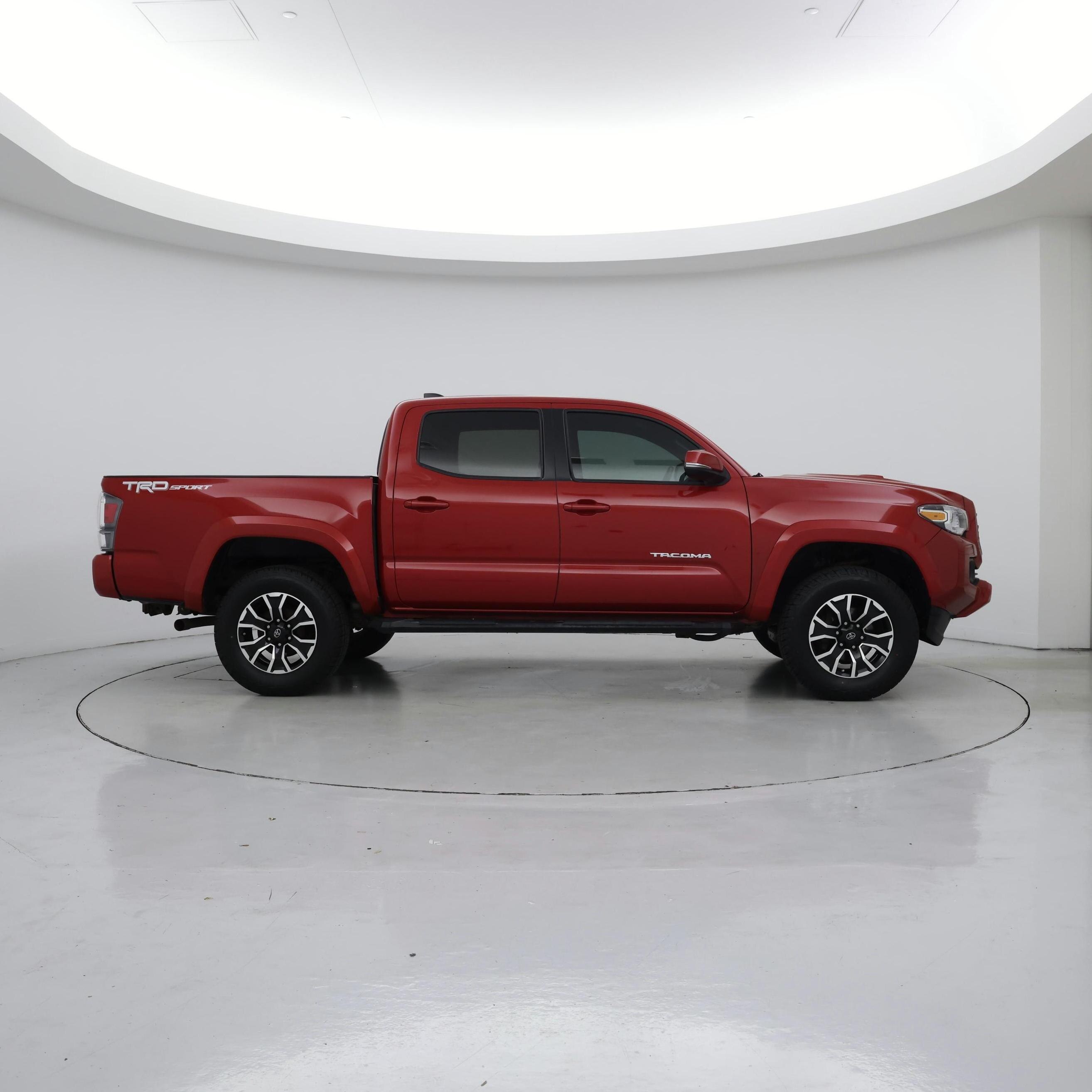 Thumbnail: 2020 Toyota Tacoma - 7