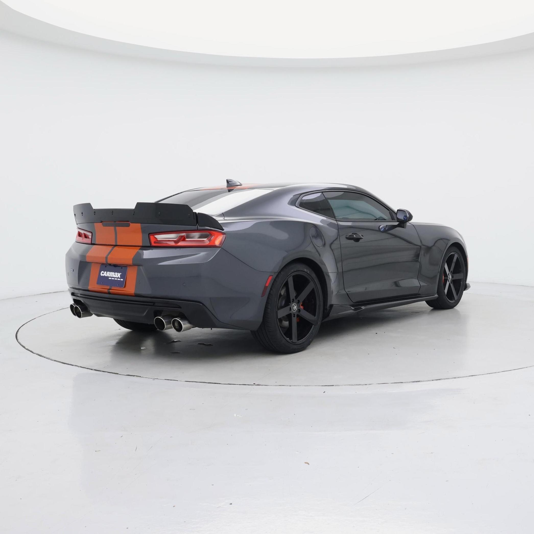 Thumbnail: 2017 Chevrolet Camaro - 8