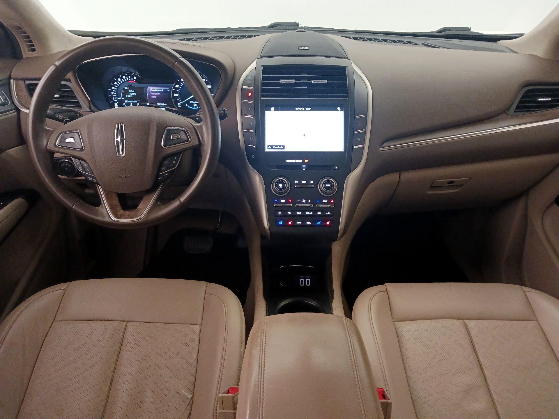 Thumbnail: 2016 Lincoln MKC - 9