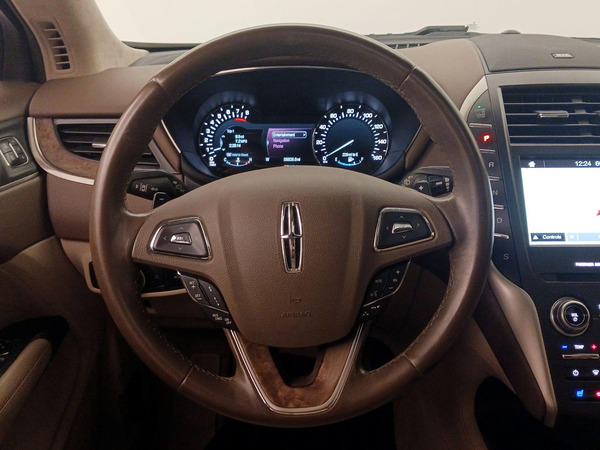 Thumbnail: 2016 Lincoln MKC - 10