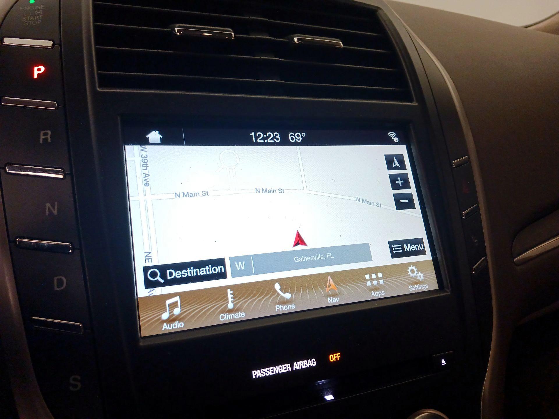 Thumbnail: 2016 Lincoln MKC - 14