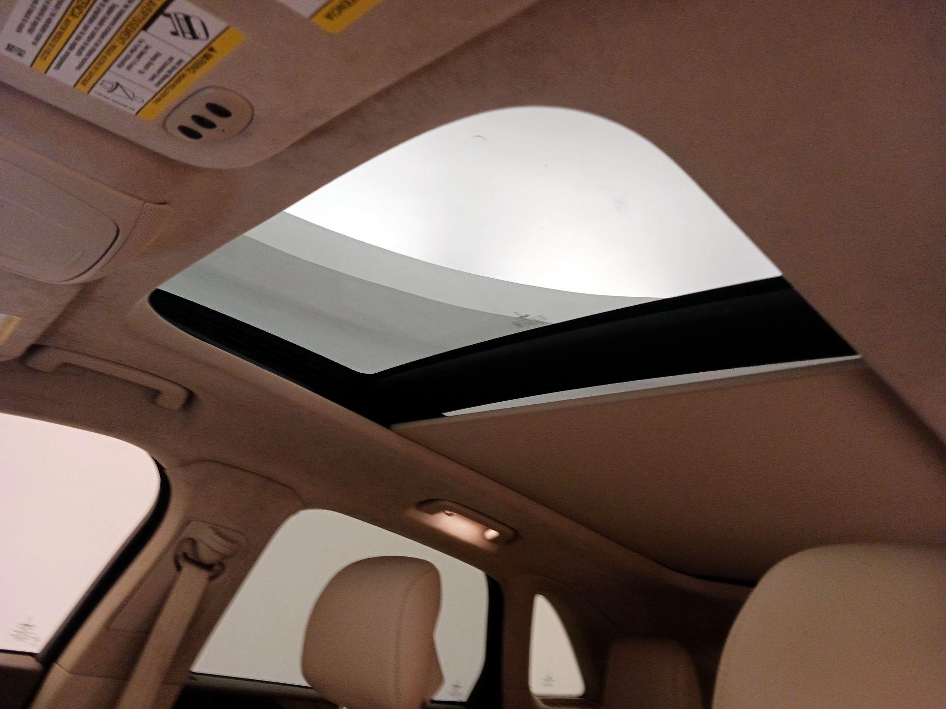 Thumbnail: 2016 Lincoln MKC - 20