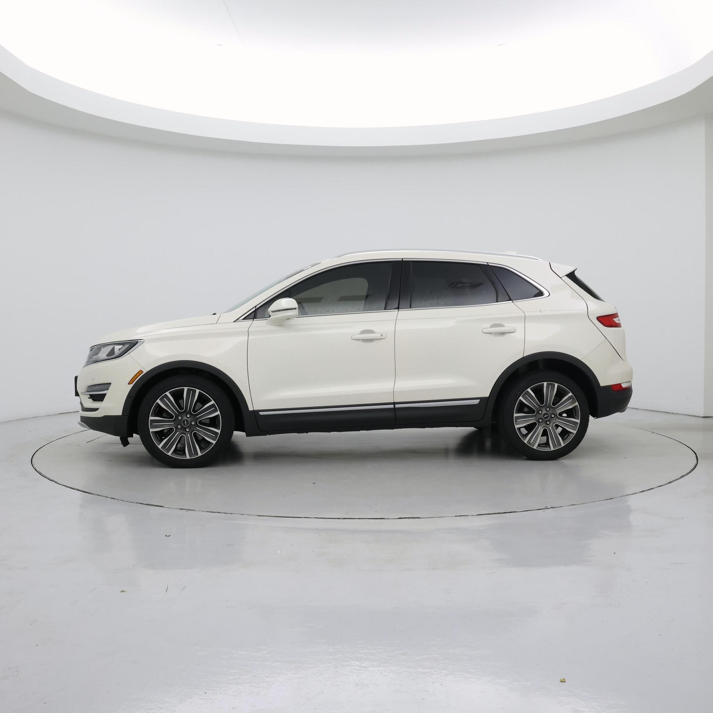 Thumbnail: 2016 Lincoln MKC - 3