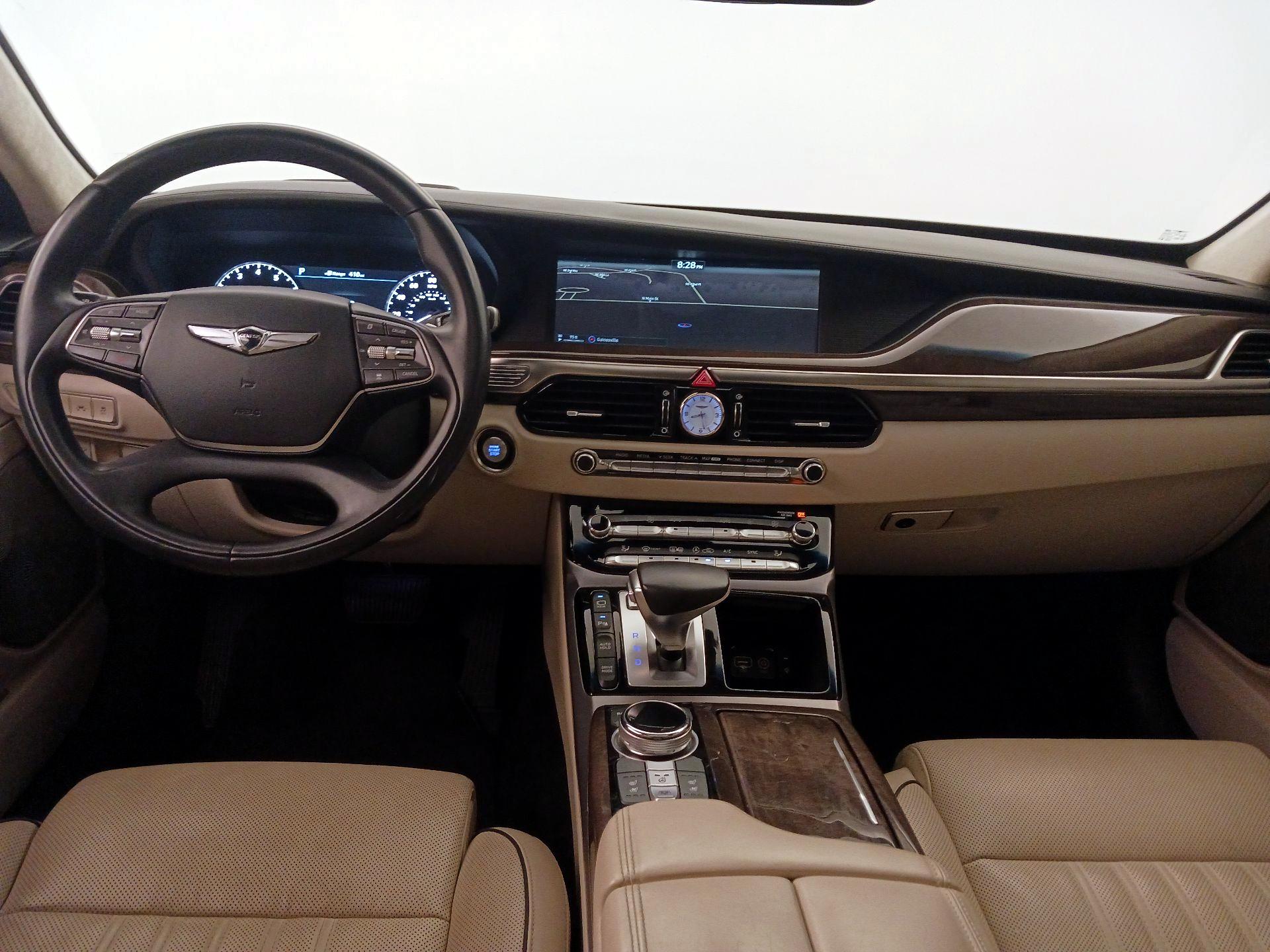 Thumbnail: 2018 Genesis G90 - 9