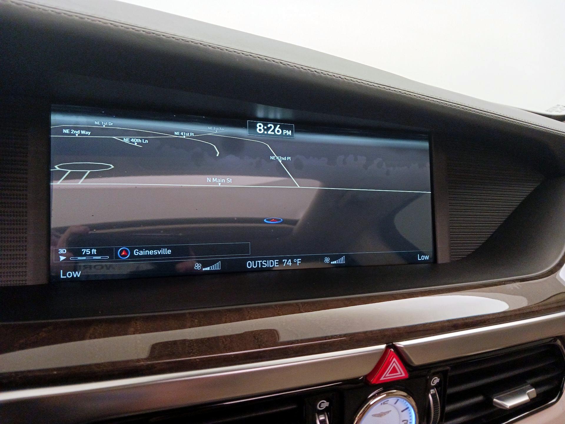 Thumbnail: 2018 Genesis G90 - 14