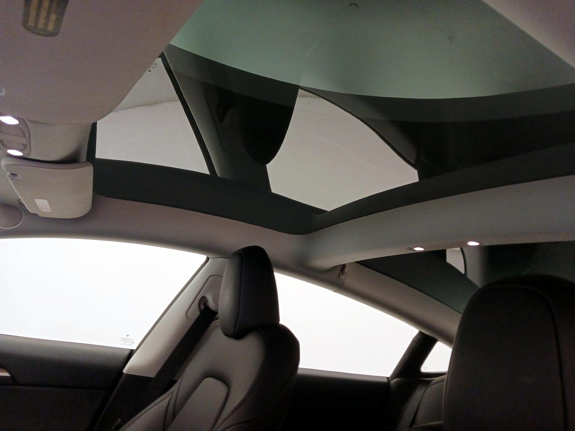 Thumbnail: 2023 Tesla Model 3 - 19