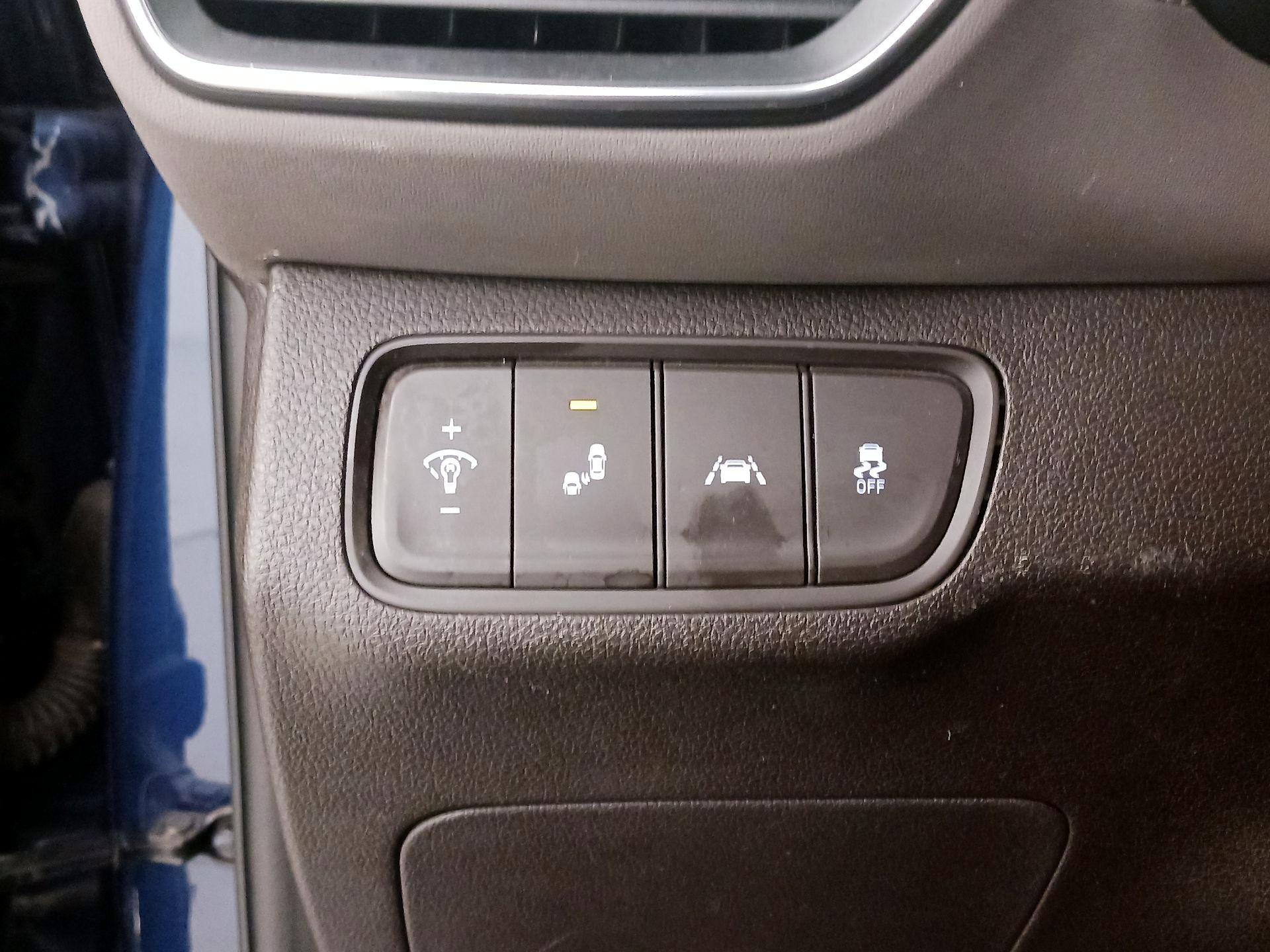 Thumbnail: 2019 Hyundai Santa Fe - 13