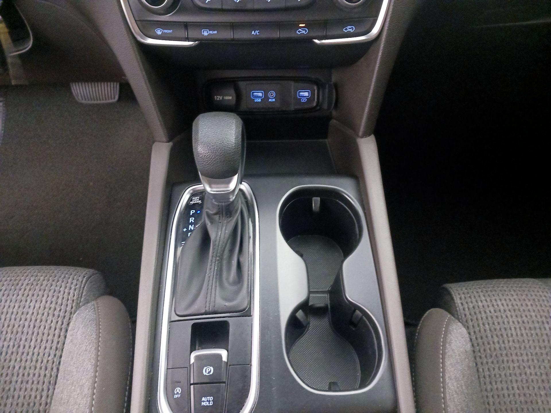 Thumbnail: 2019 Hyundai Santa Fe - 17