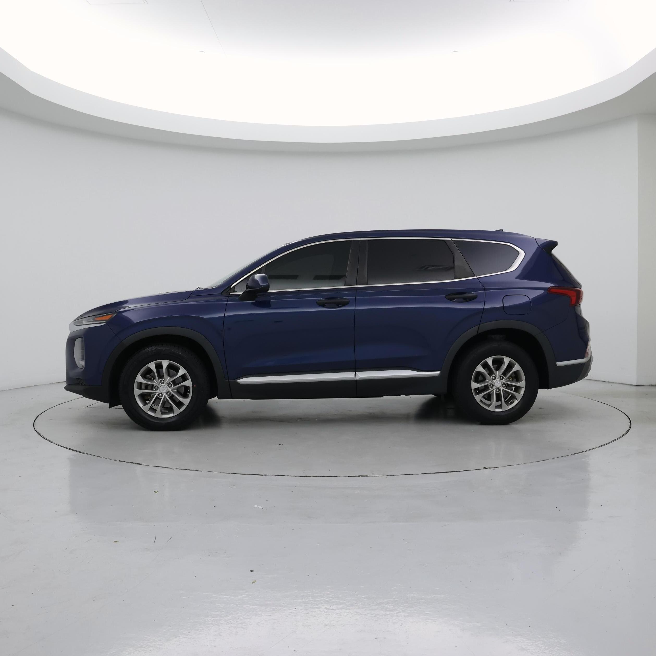 Thumbnail: 2019 Hyundai Santa Fe - 3