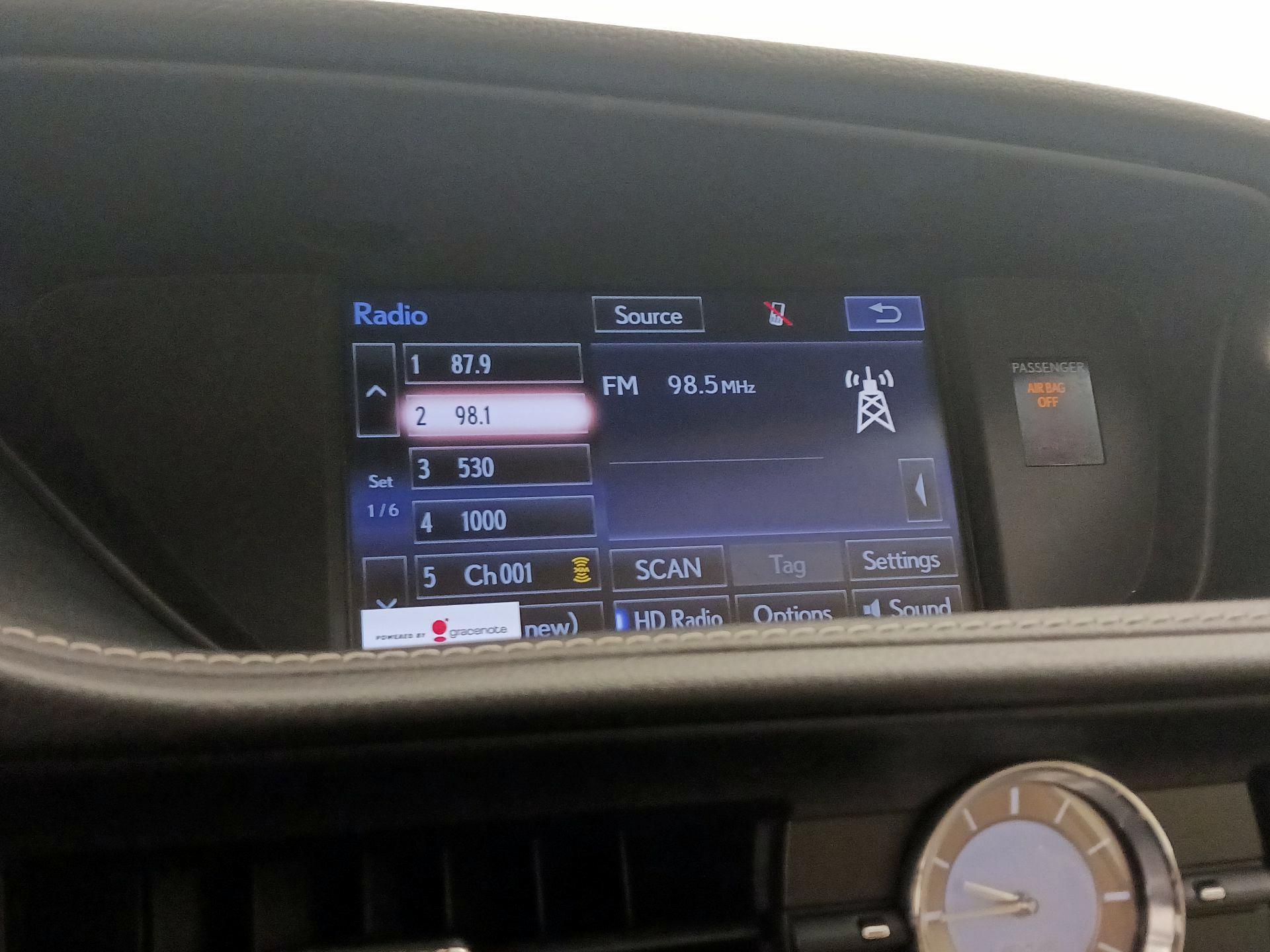 Thumbnail: 2015 Lexus ES - 16