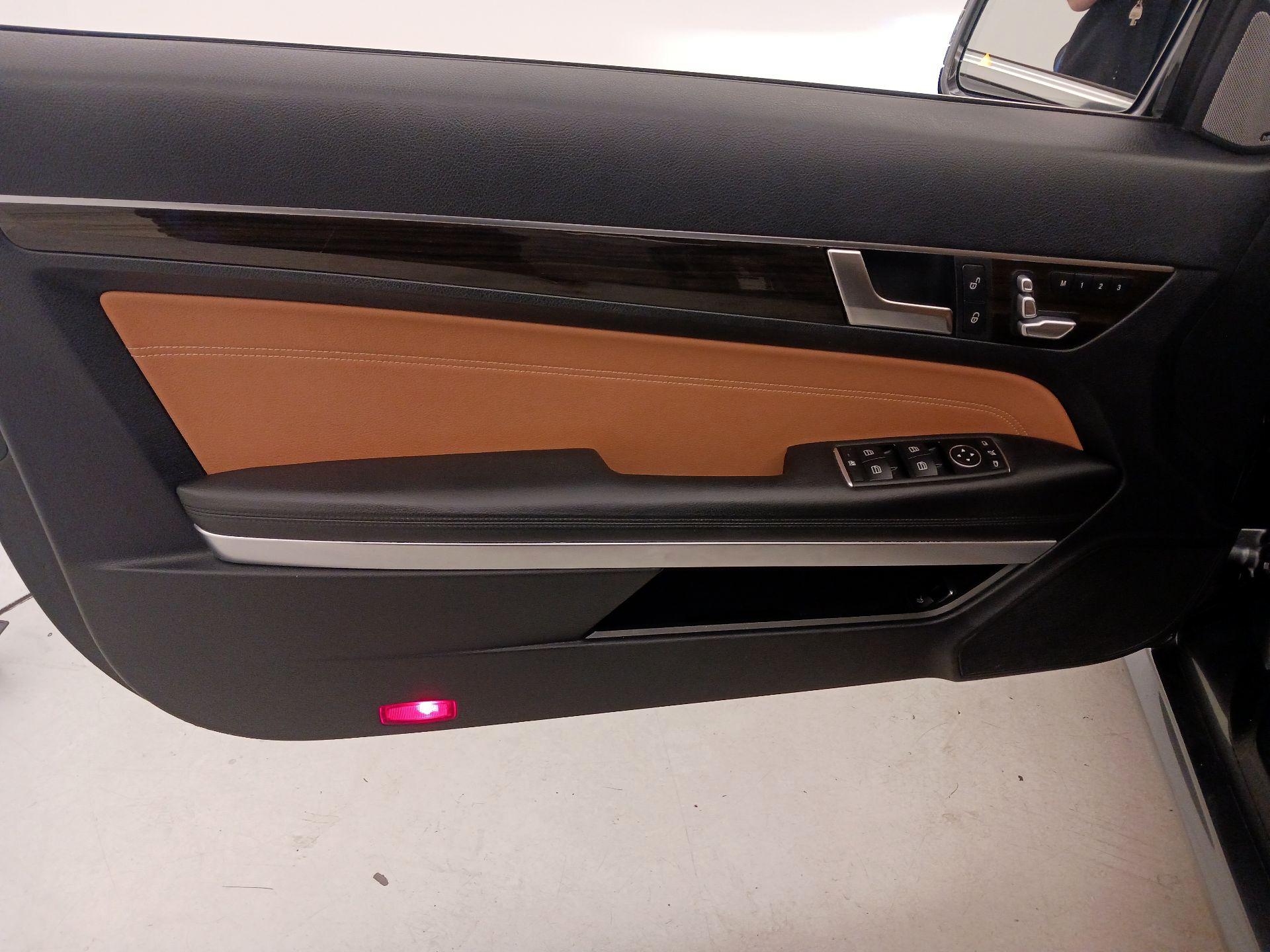 Thumbnail: 2017 Mercedes-Benz E-Class - 12