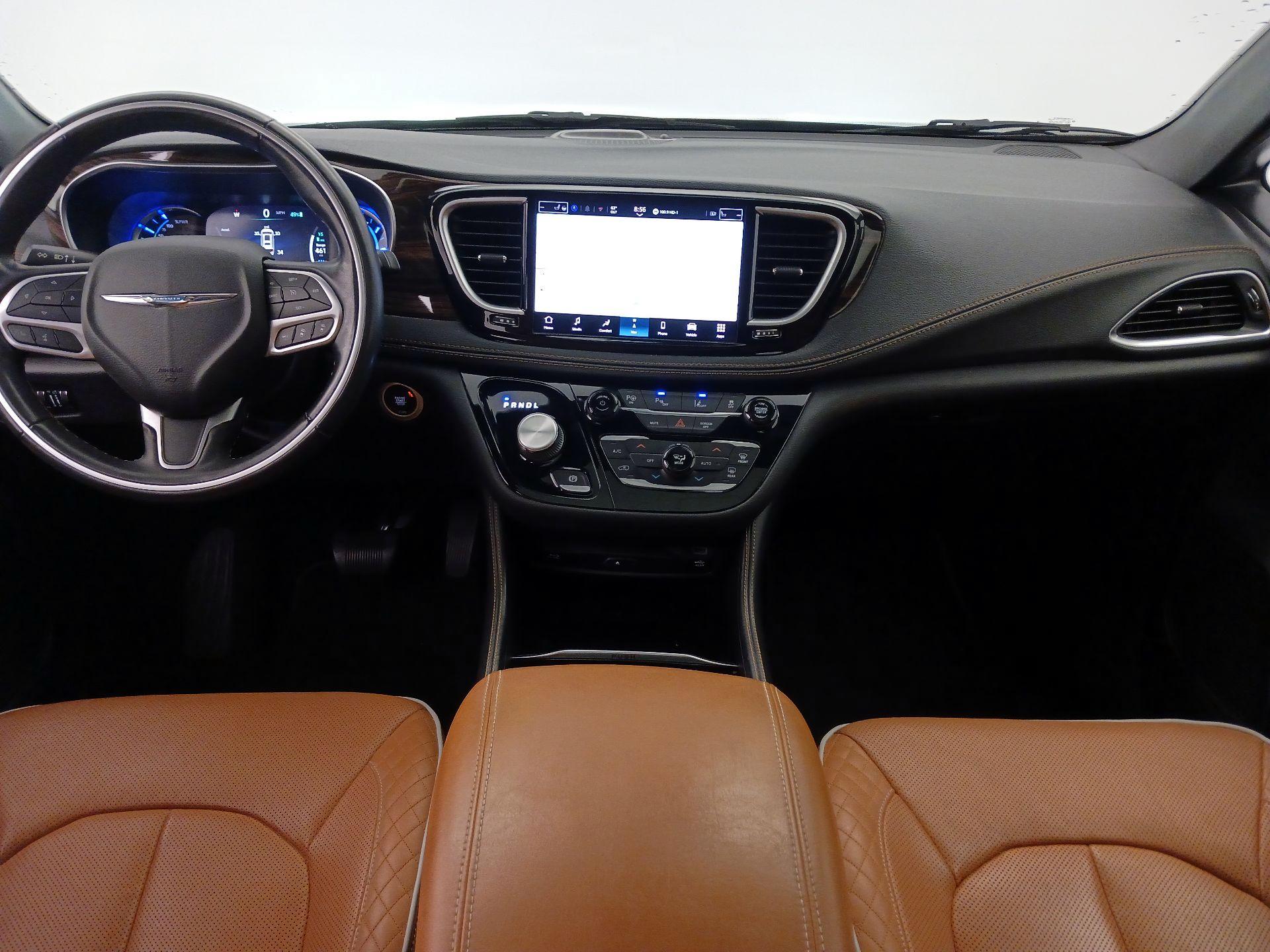 Thumbnail: 2021 Chrysler Pacifica - 9