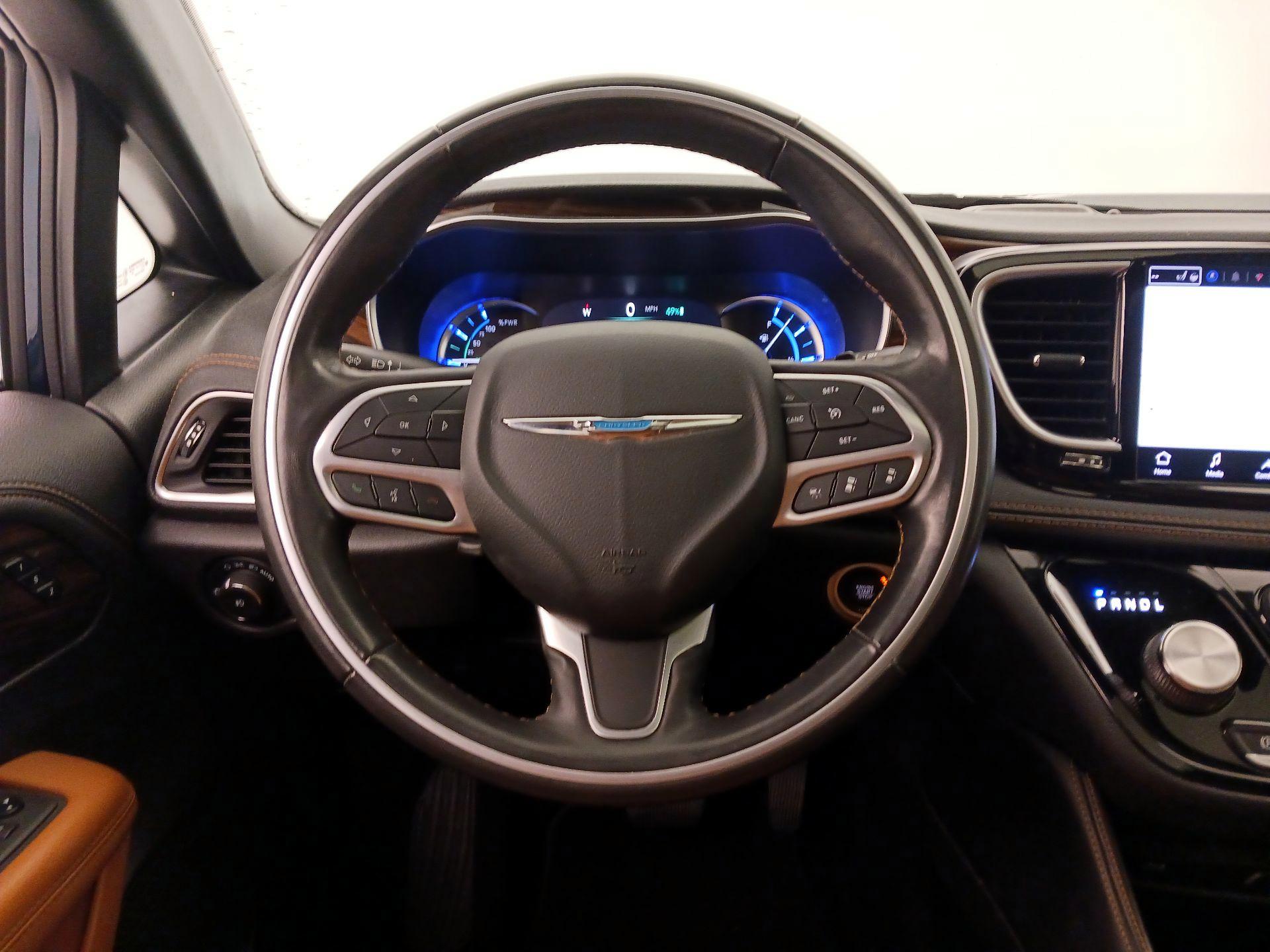 Thumbnail: 2021 Chrysler Pacifica - 10