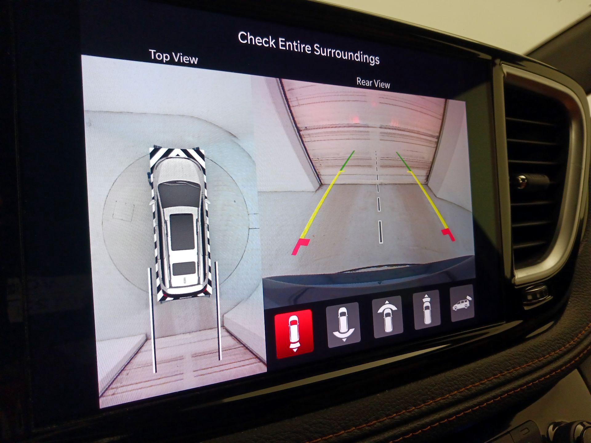 Thumbnail: 2021 Chrysler Pacifica - 15