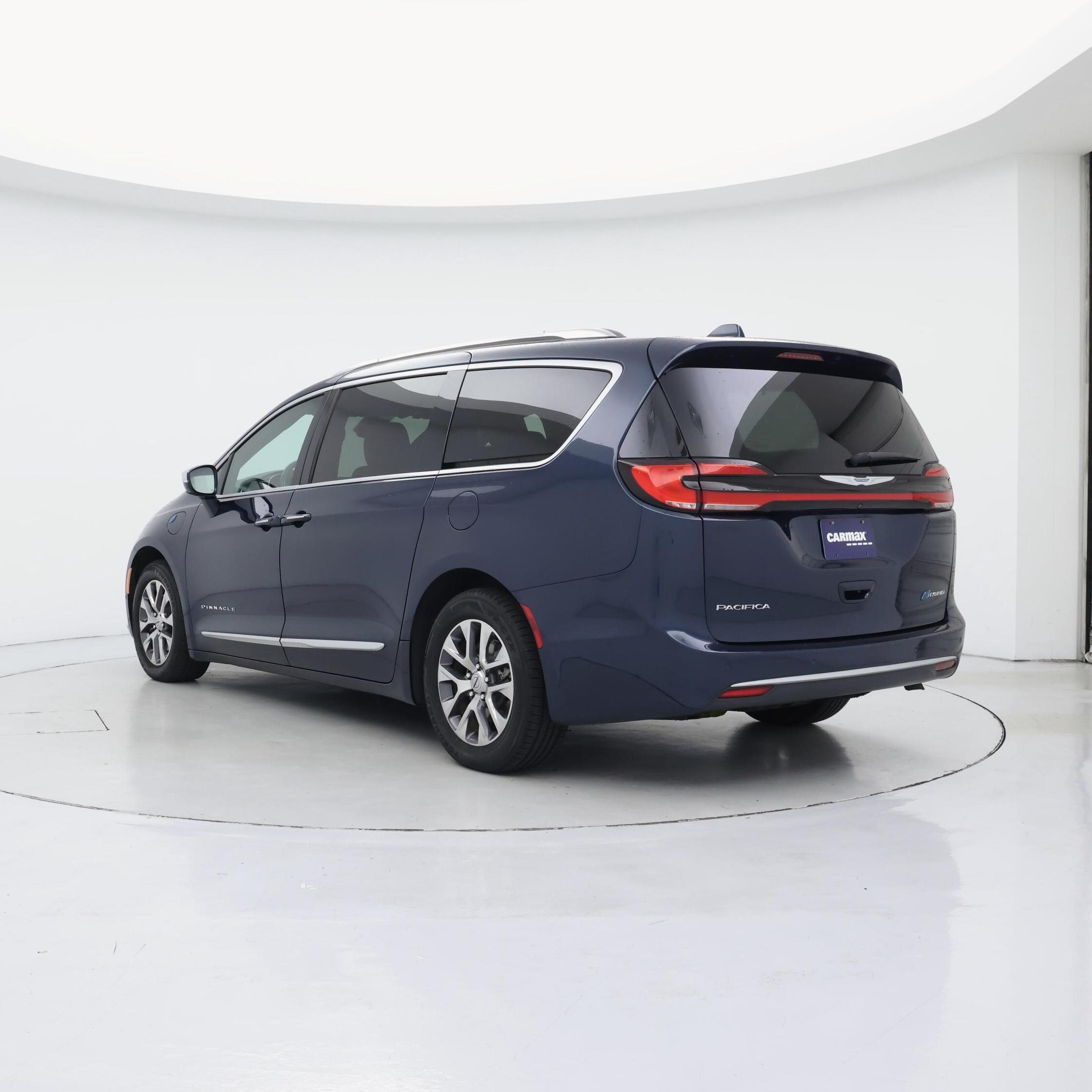 Thumbnail: 2021 Chrysler Pacifica - 2