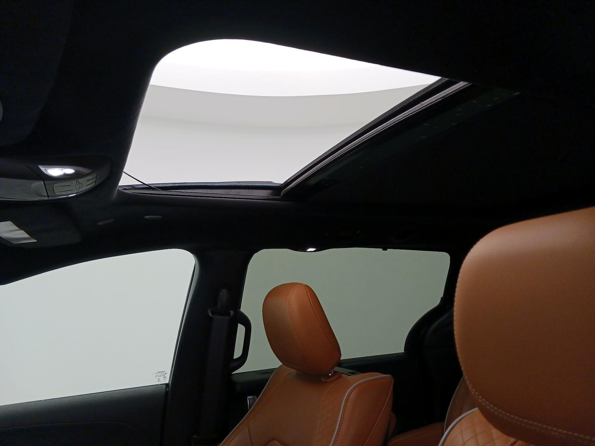 Thumbnail: 2021 Chrysler Pacifica - 20