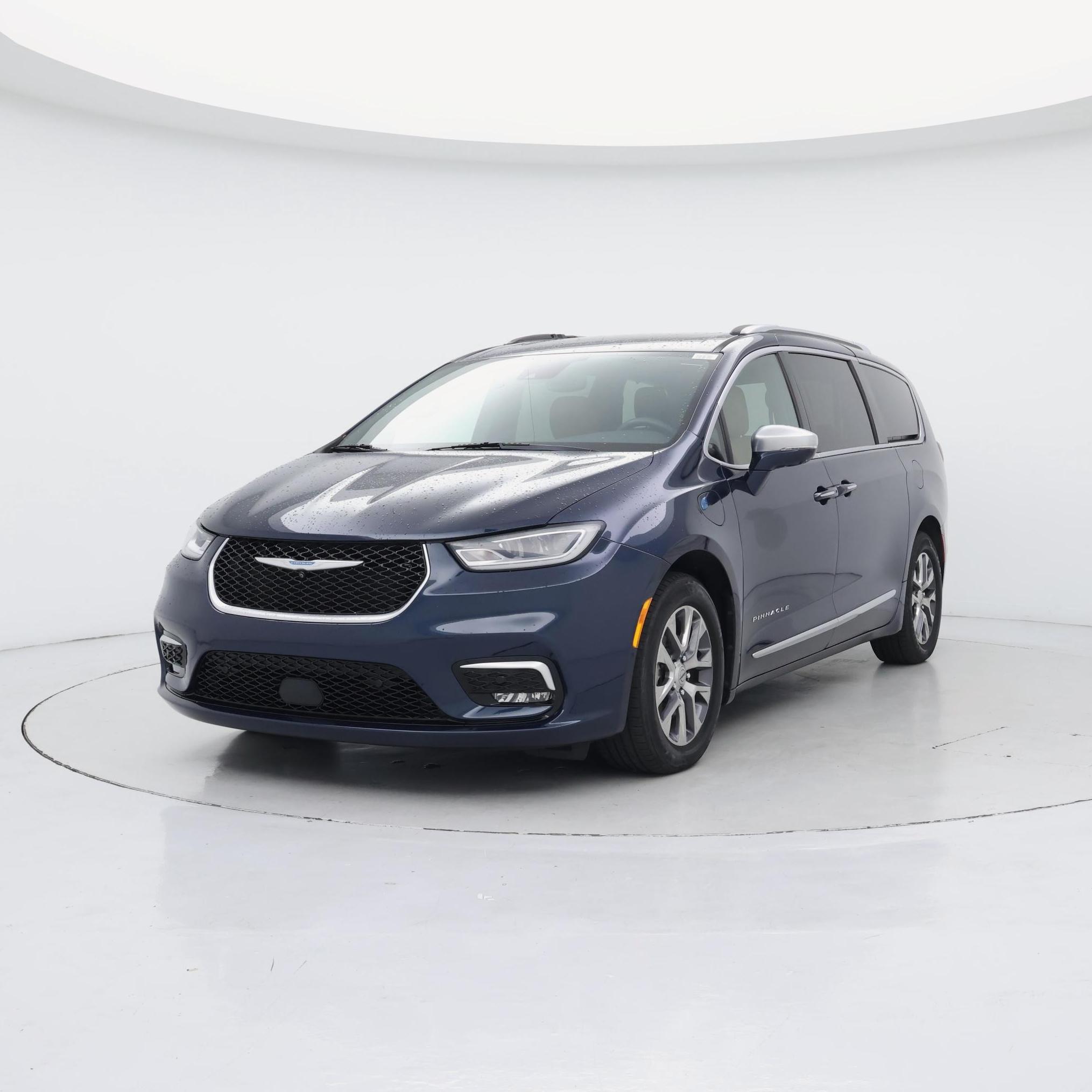 Thumbnail: 2021 Chrysler Pacifica - 4