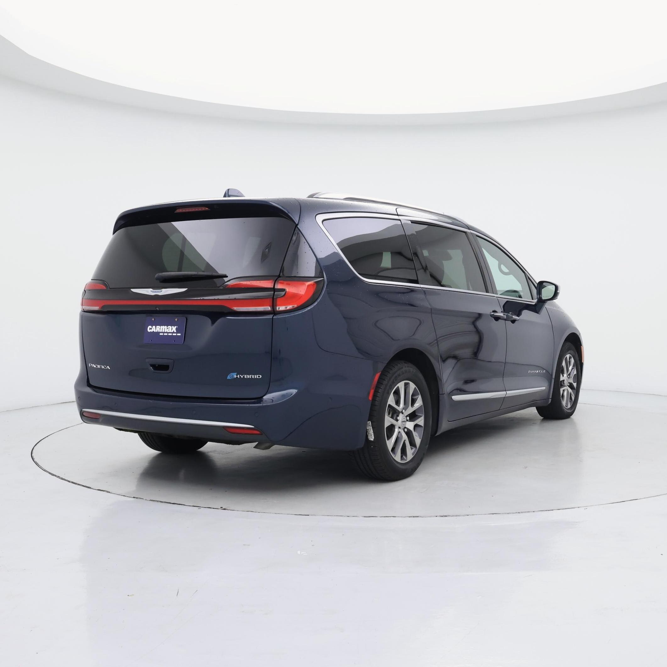 Thumbnail: 2021 Chrysler Pacifica - 8
