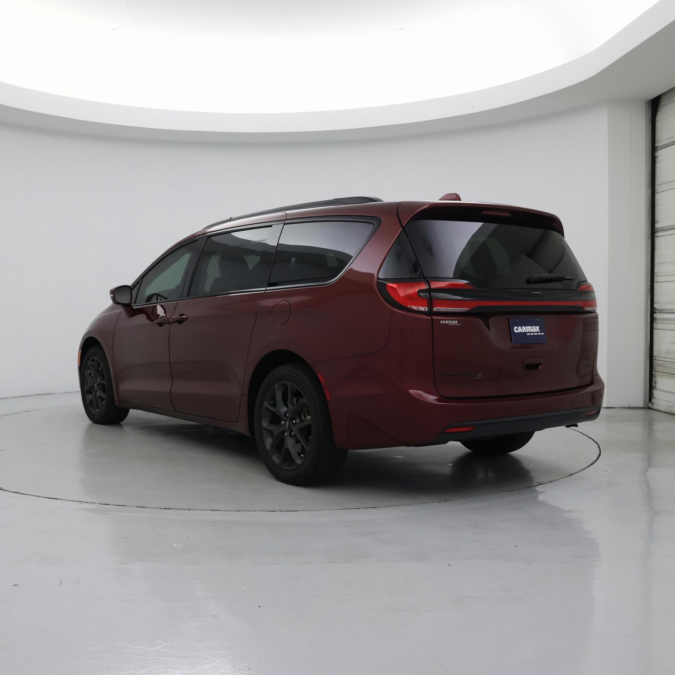 Thumbnail: 2021 Chrysler Pacifica - 2