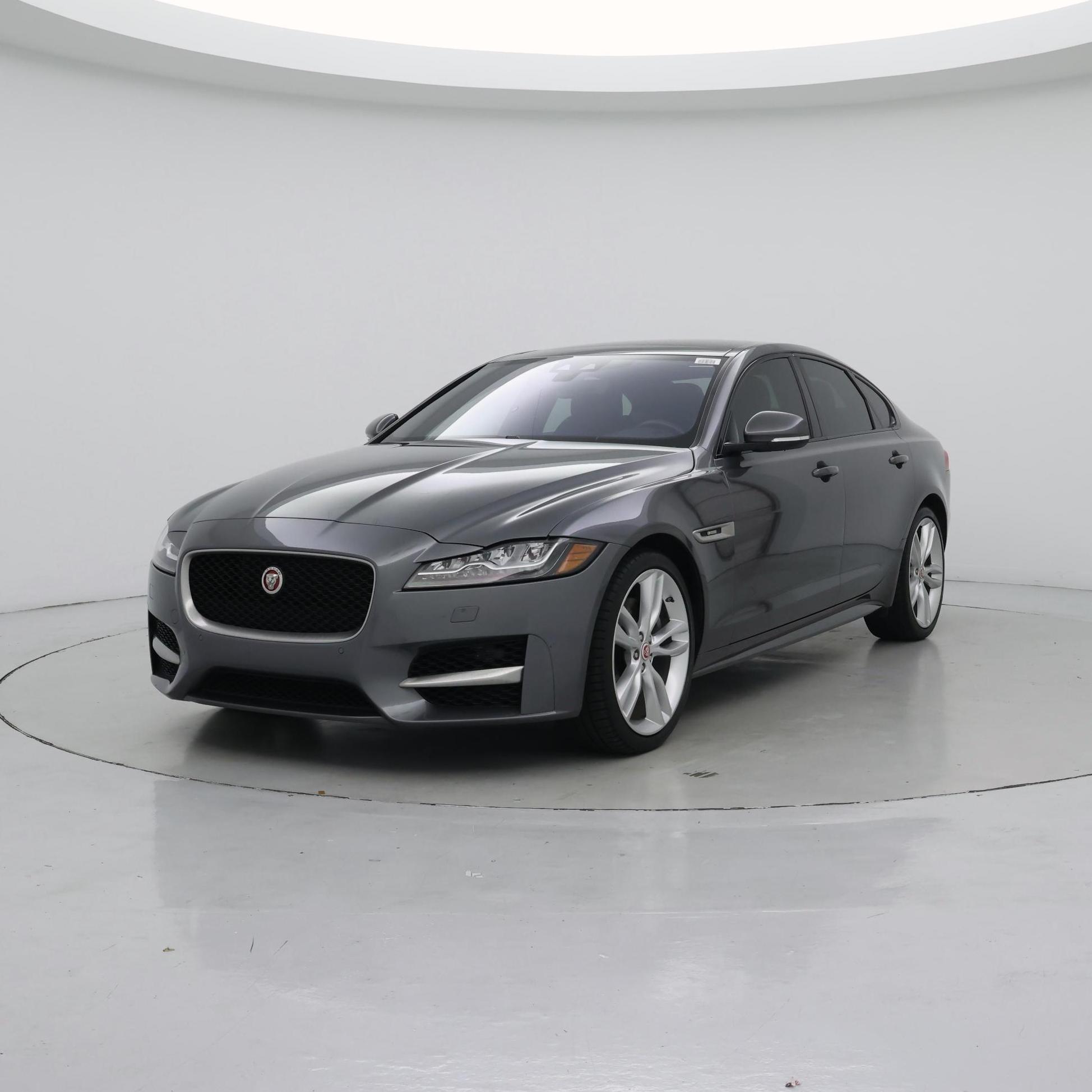 Thumbnail: 2016 Jaguar XF - 4