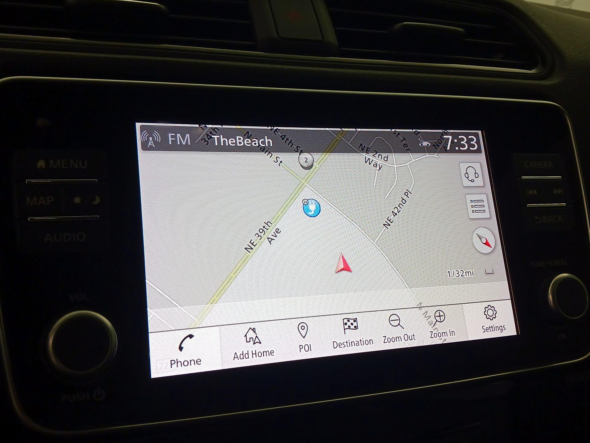 Thumbnail: 2022 Nissan Leaf - 14