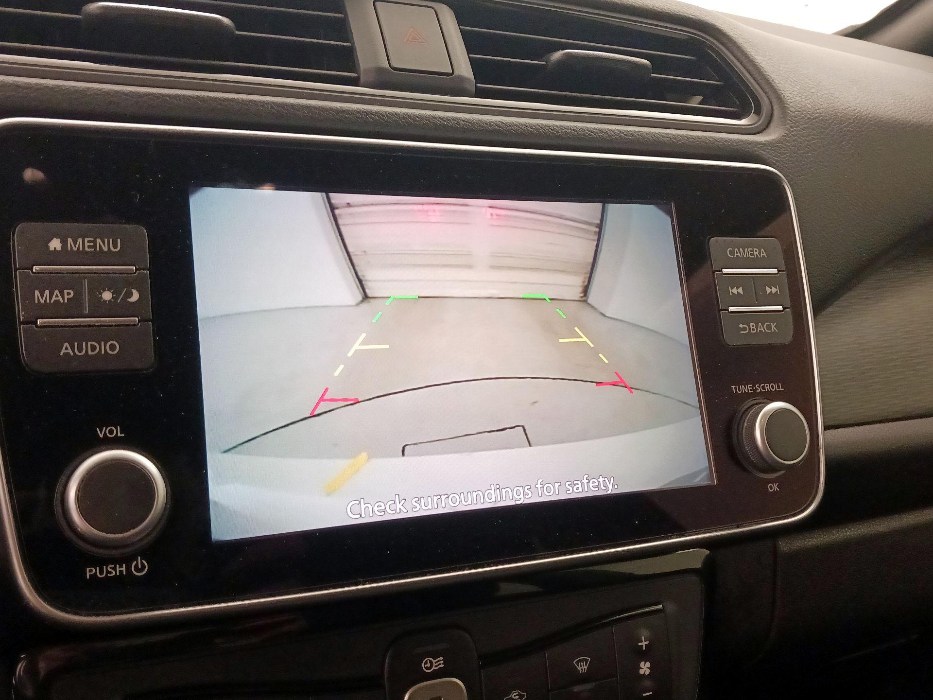 Thumbnail: 2022 Nissan Leaf - 15