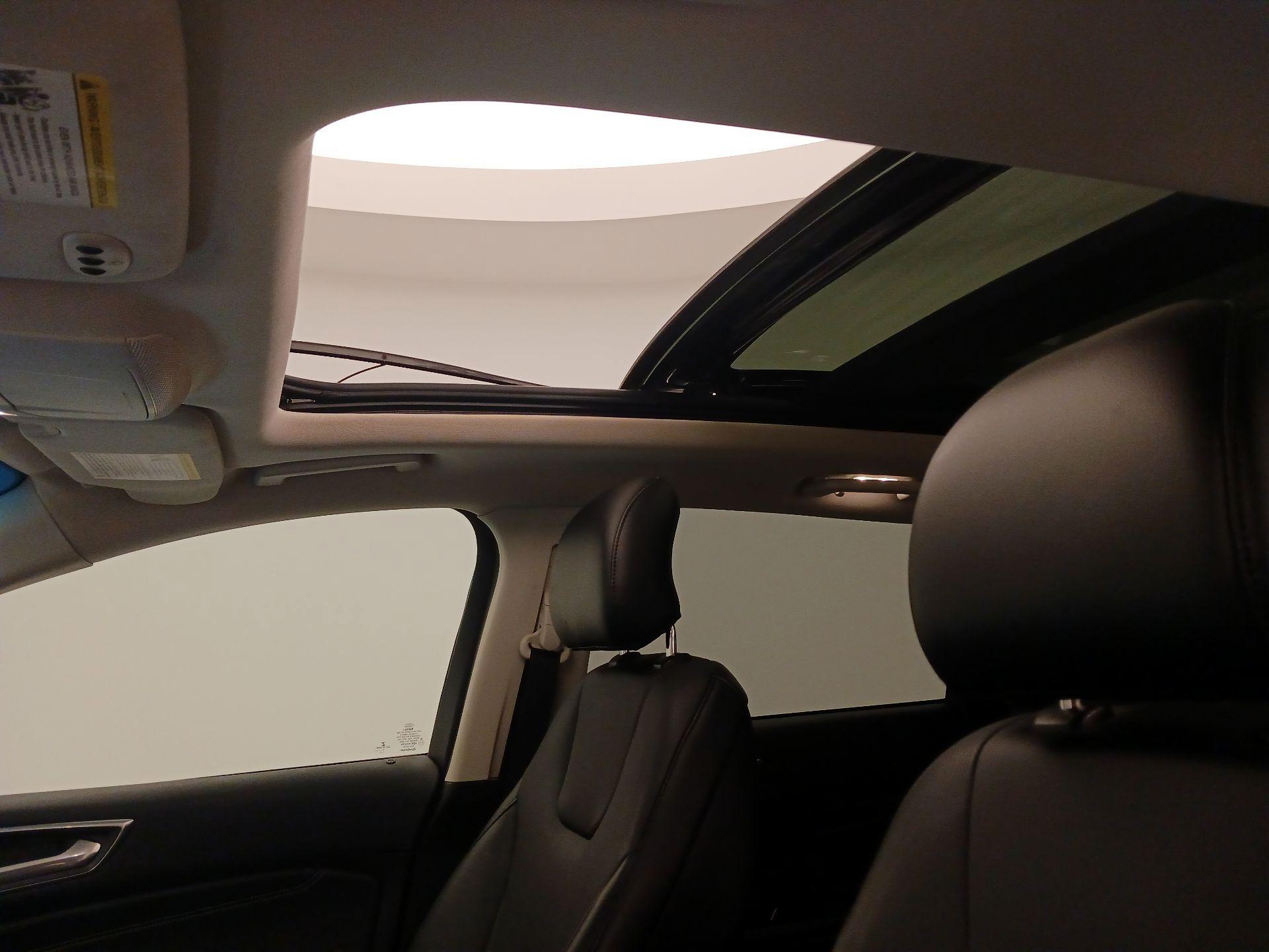 Thumbnail: 2018 Ford Edge - 20