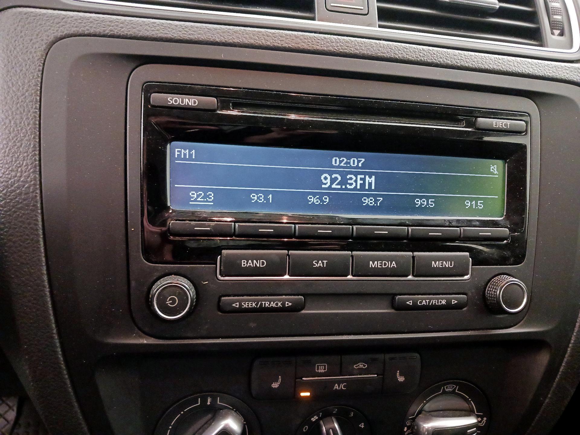 Thumbnail: 2015 Volkswagen Jetta - 14