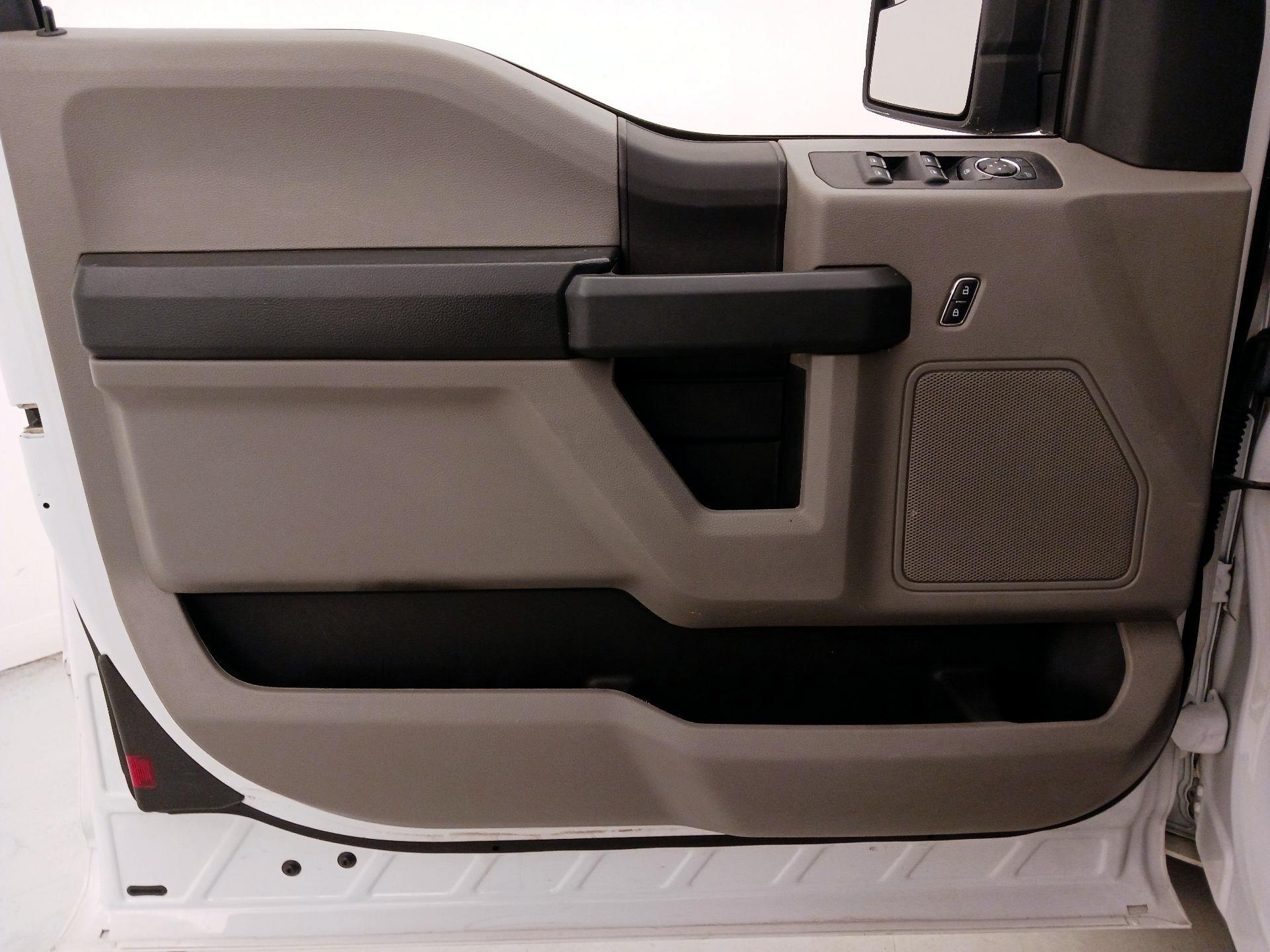 Thumbnail: 2019 Ford F-150 - 12